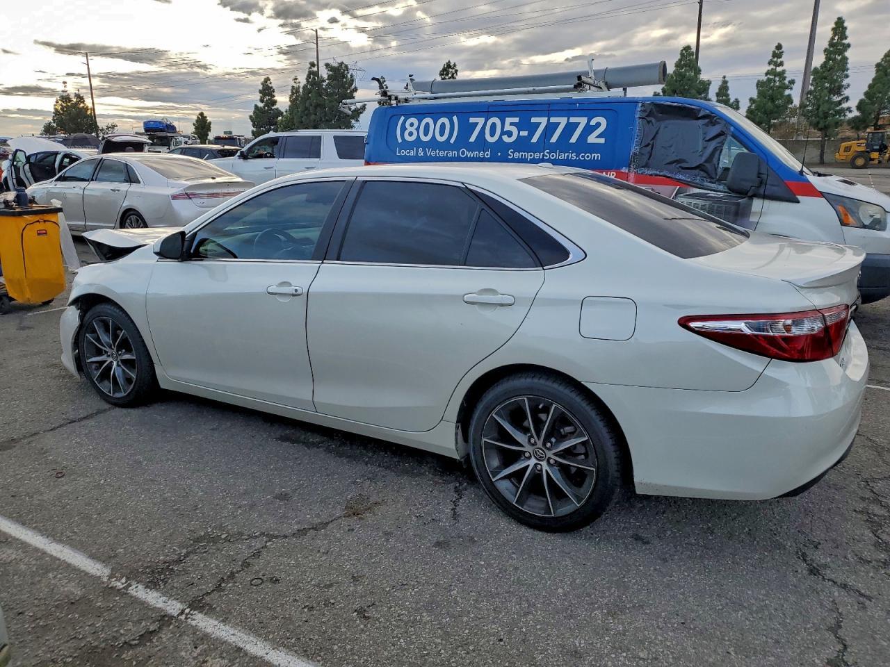 2015 Toyota Camry, LE