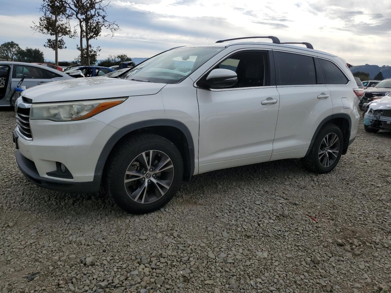 2016 Toyota Highlander, Xle