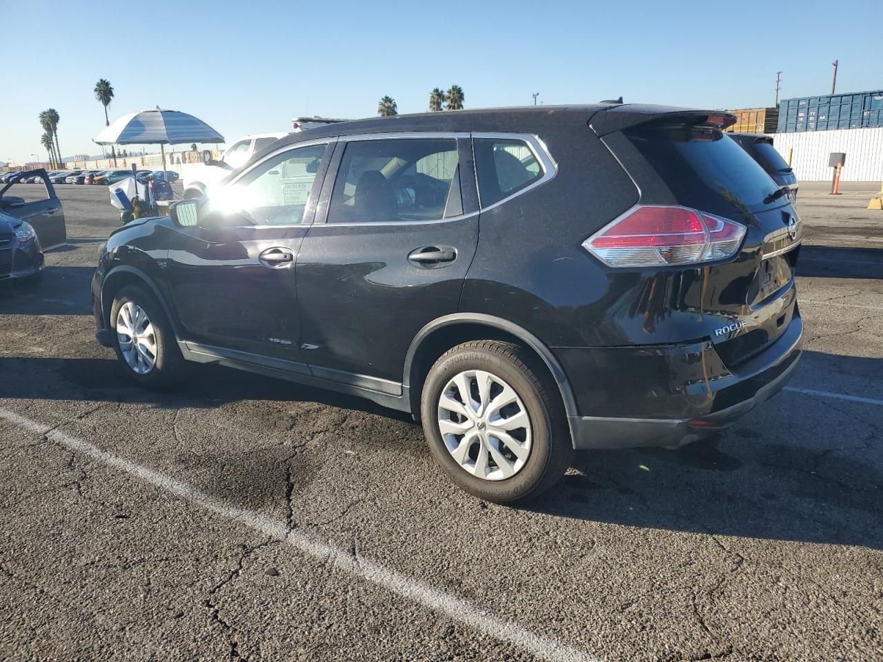 2016 Nissan Rogue, S