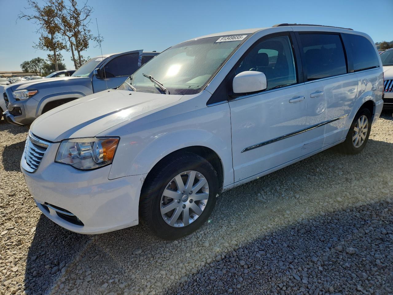 2015 Chrysler Town and Countr...