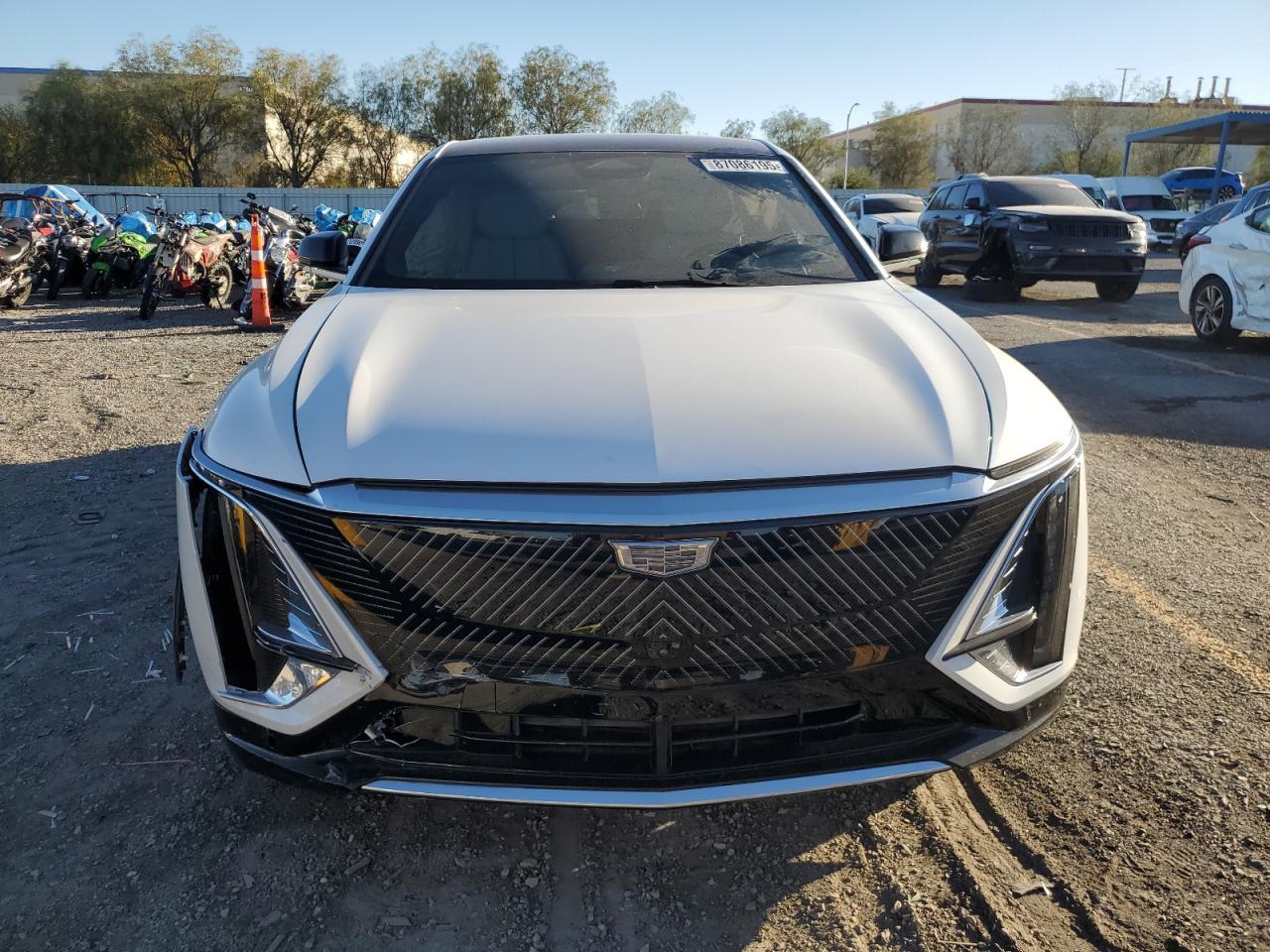 2024 Cadillac Lyriq, Luxury