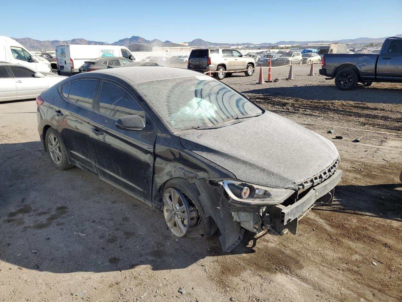 2018 Hyundai Elantra, Sel