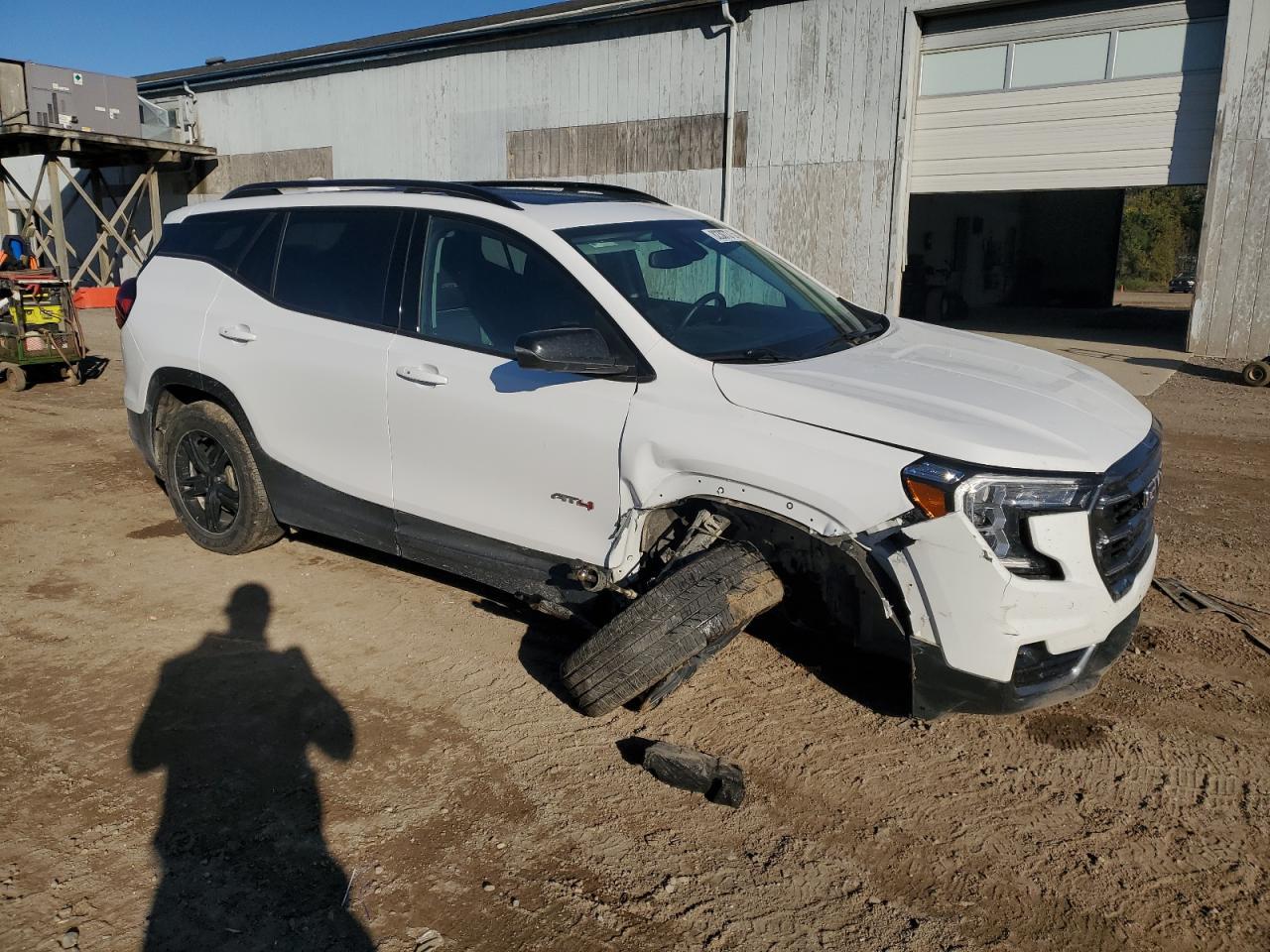 2023 GMC Terrain, AT4