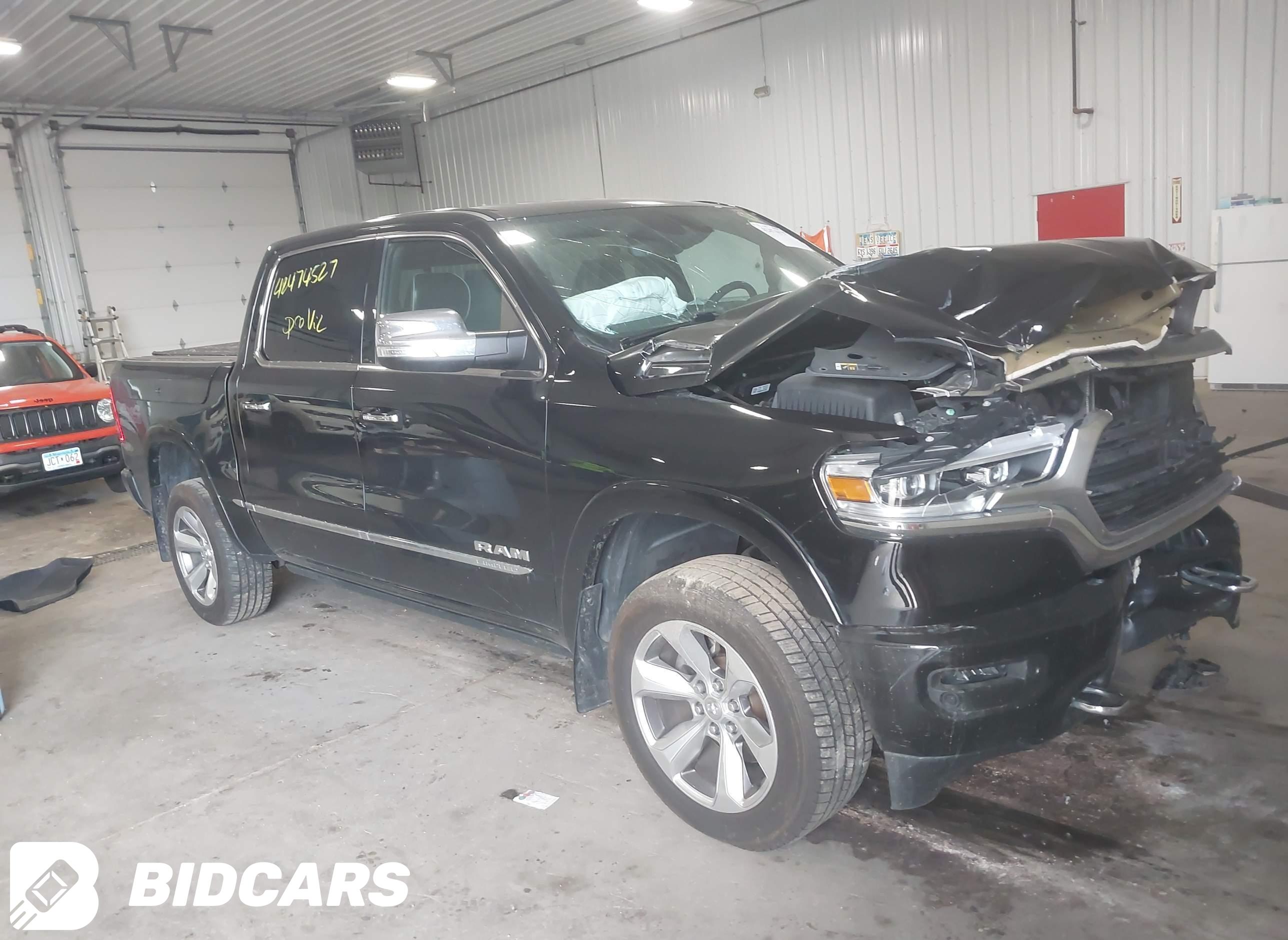 2019 RAM 1500, Limited  4X4 5...