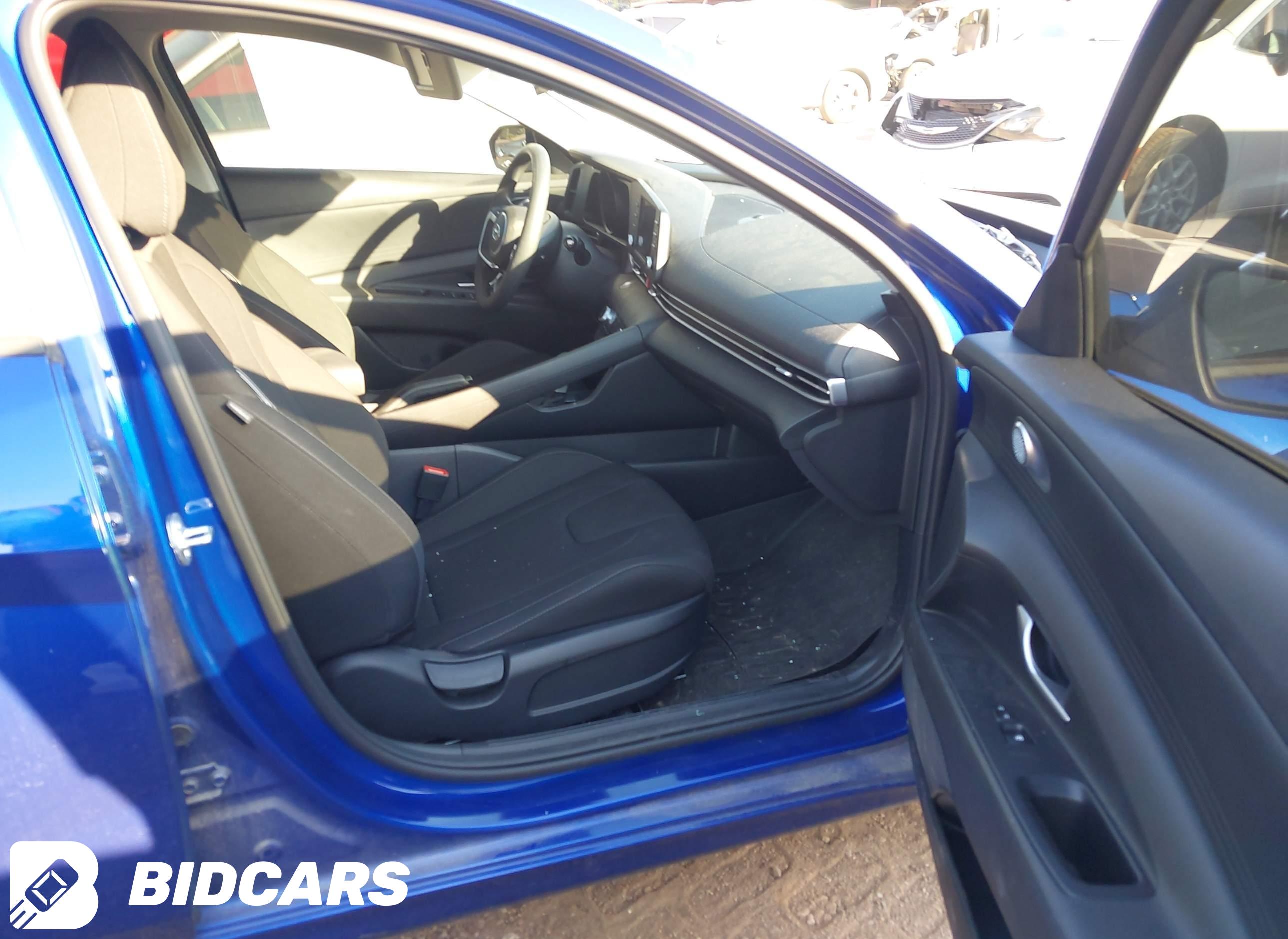 2023 Hyundai Elantra, Sel