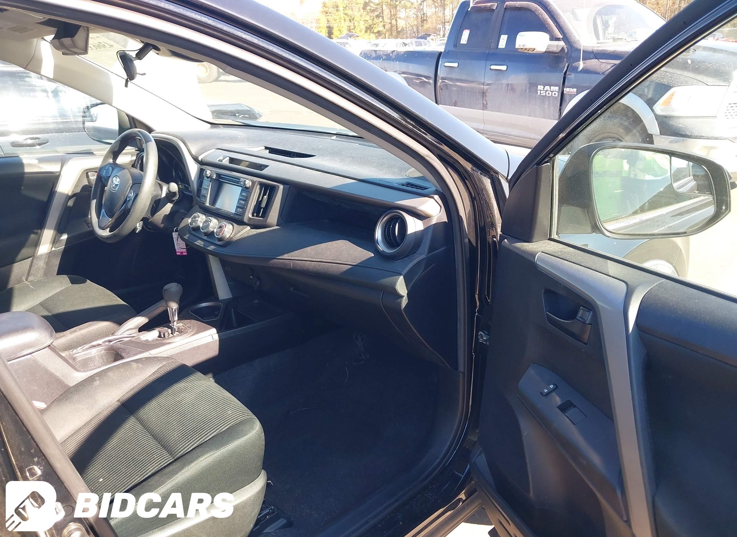 2017 Toyota RAV4, LE