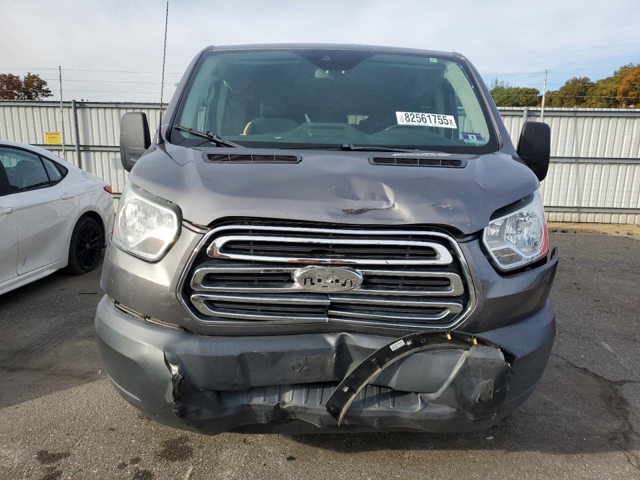 2015 Ford Transit, T-350