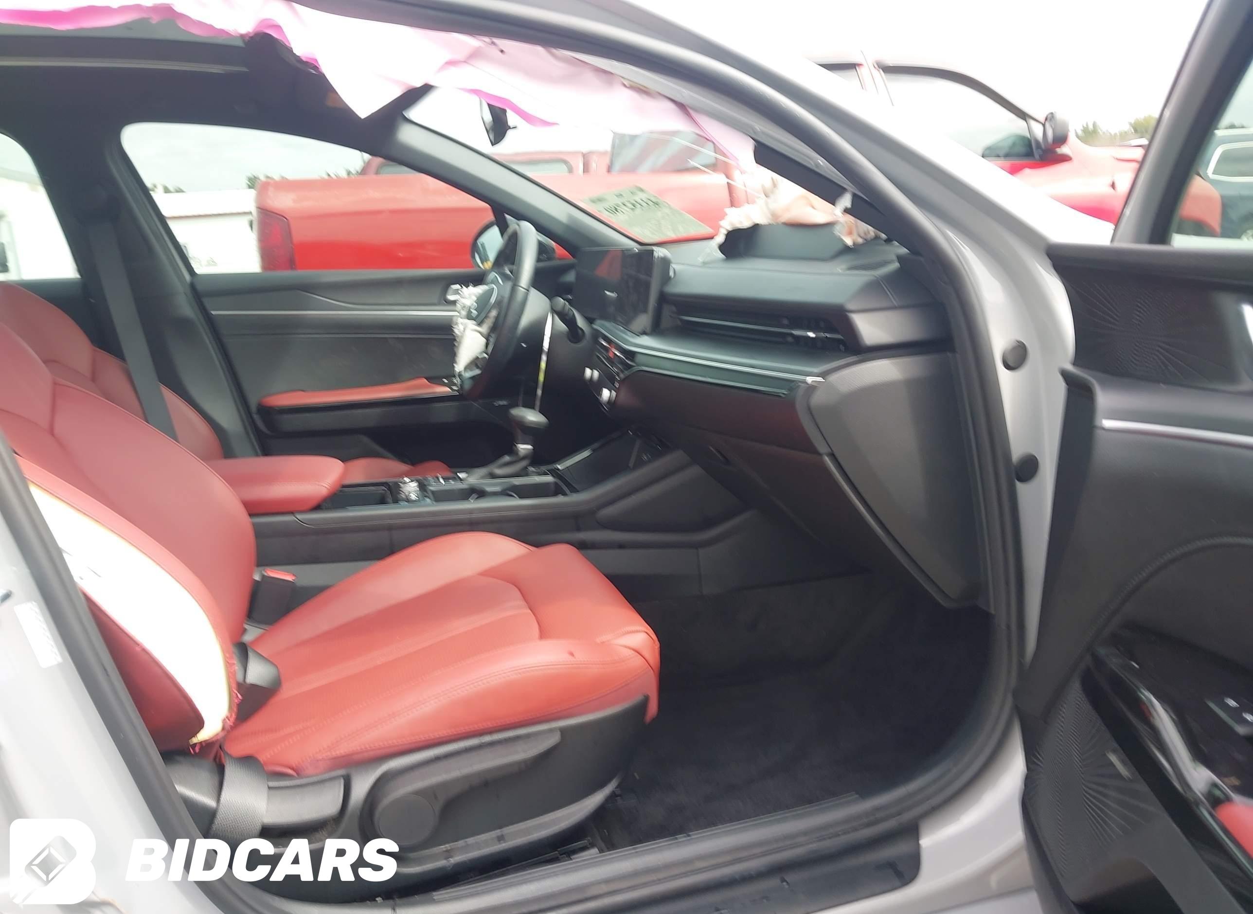 2025 KIA K5, Gt-Line