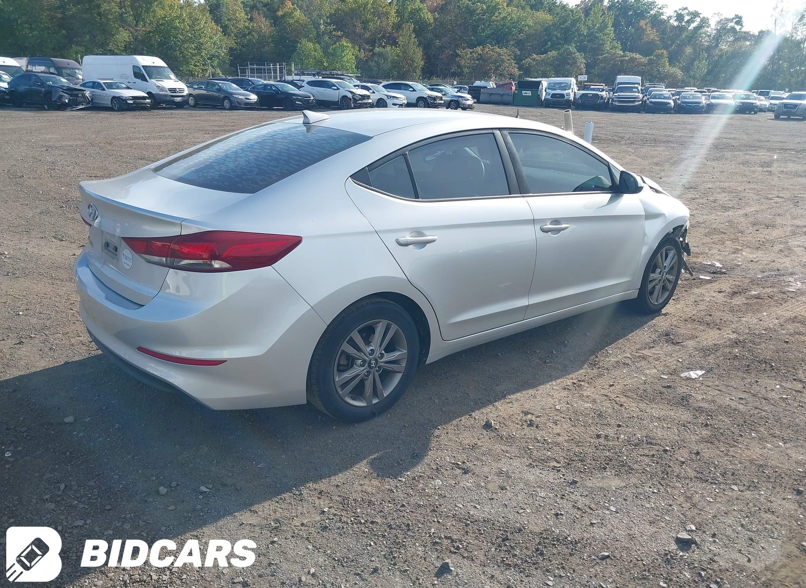 2018 Hyundai Elantra, Sel