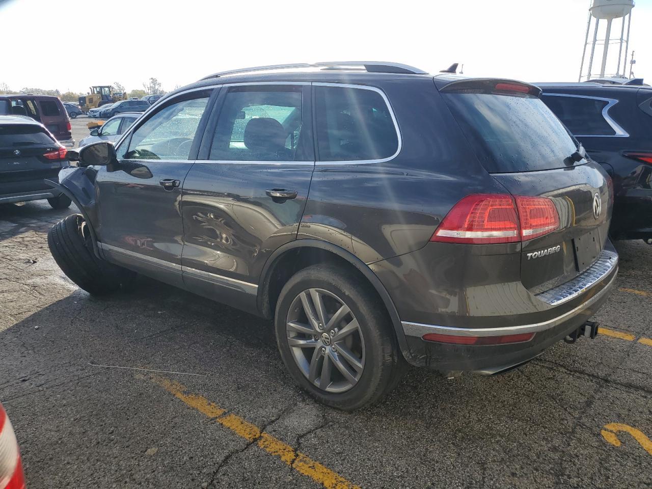 2015 Volkswagen Touareg, V6