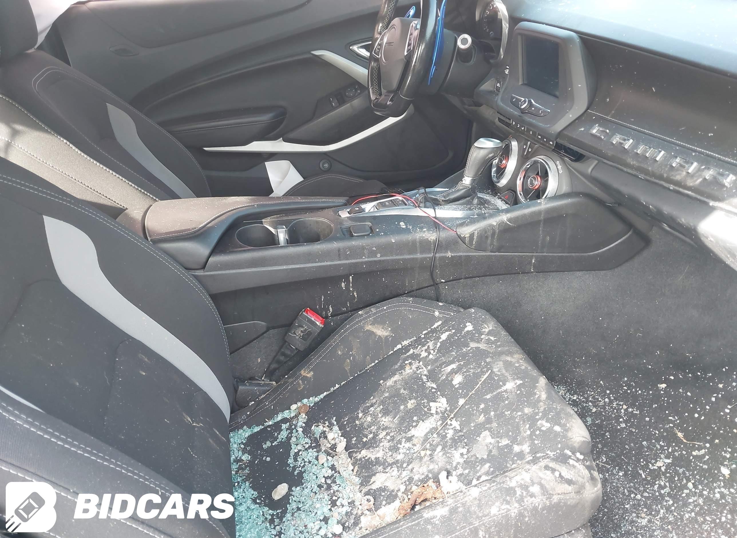 2018 Chevrolet Camaro, 1LT