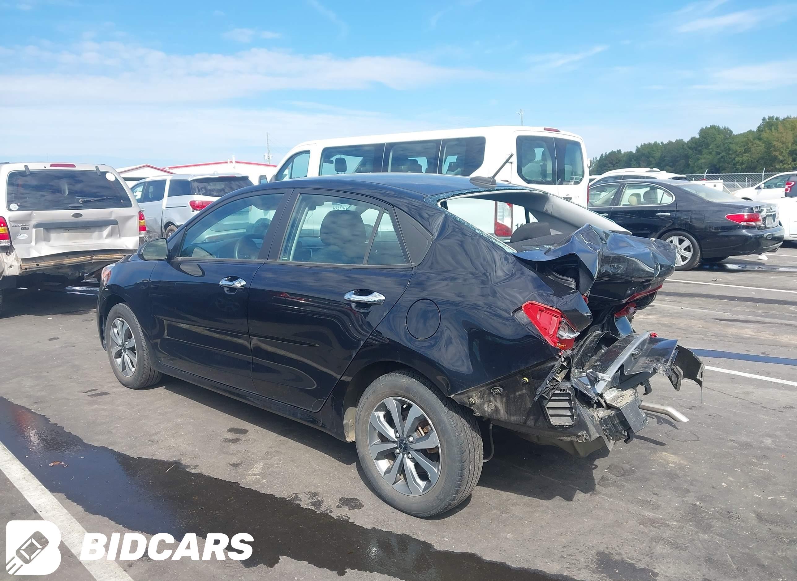 2022 KIA Rio, S
