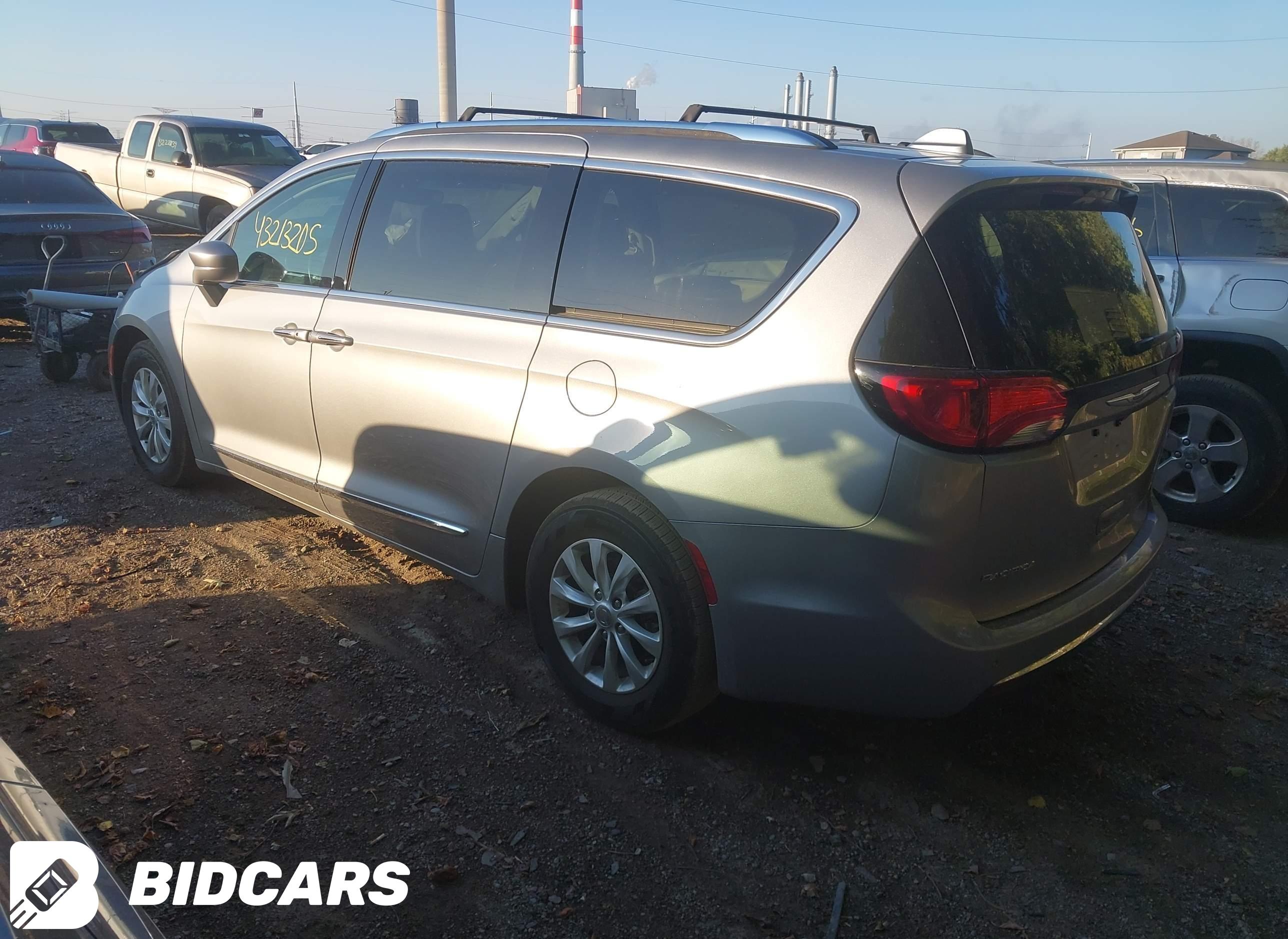 2019 Chrysler Pacifica, Touri...