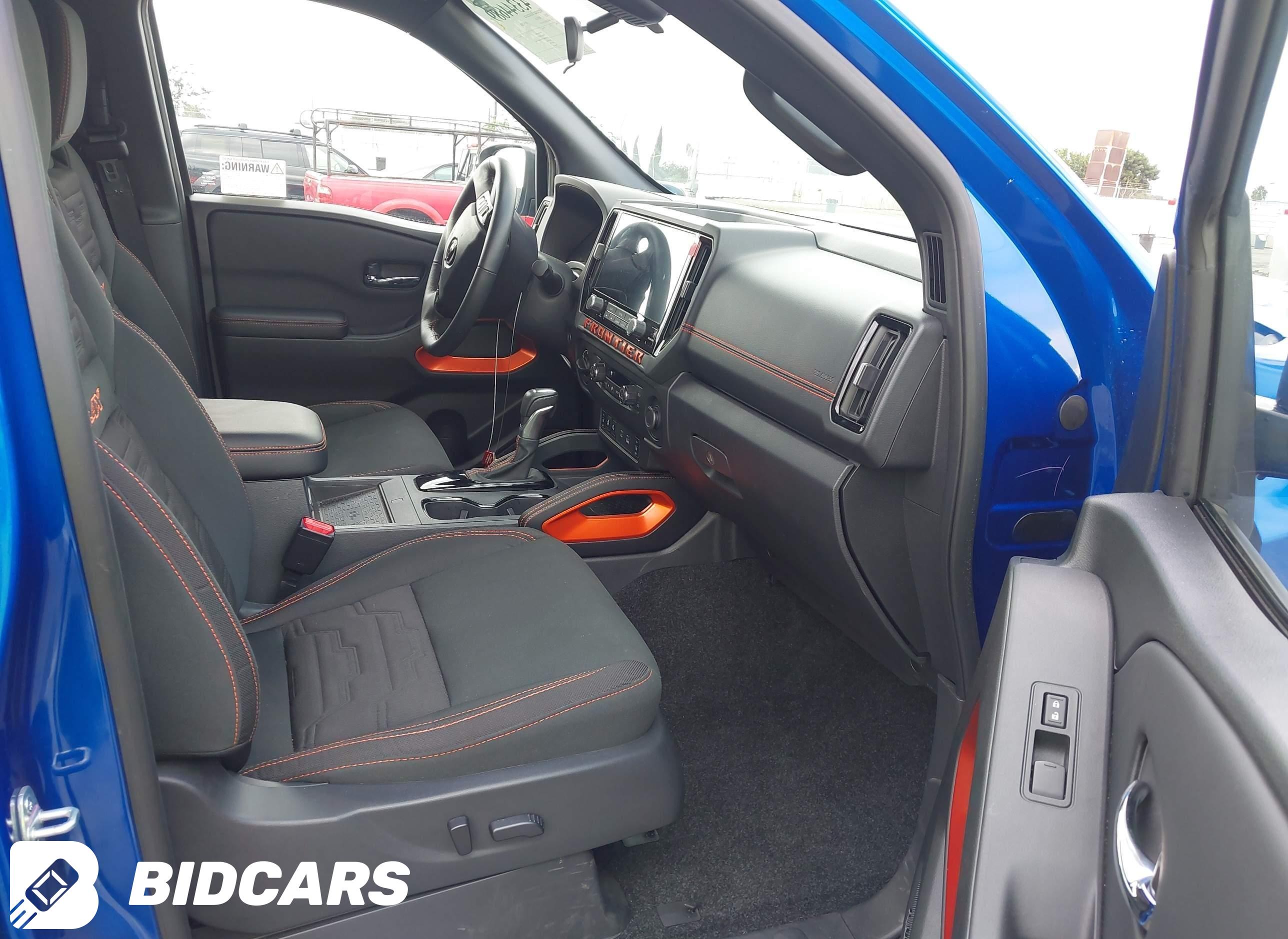 2025 Nissan Frontier, Pro-4X 4X4