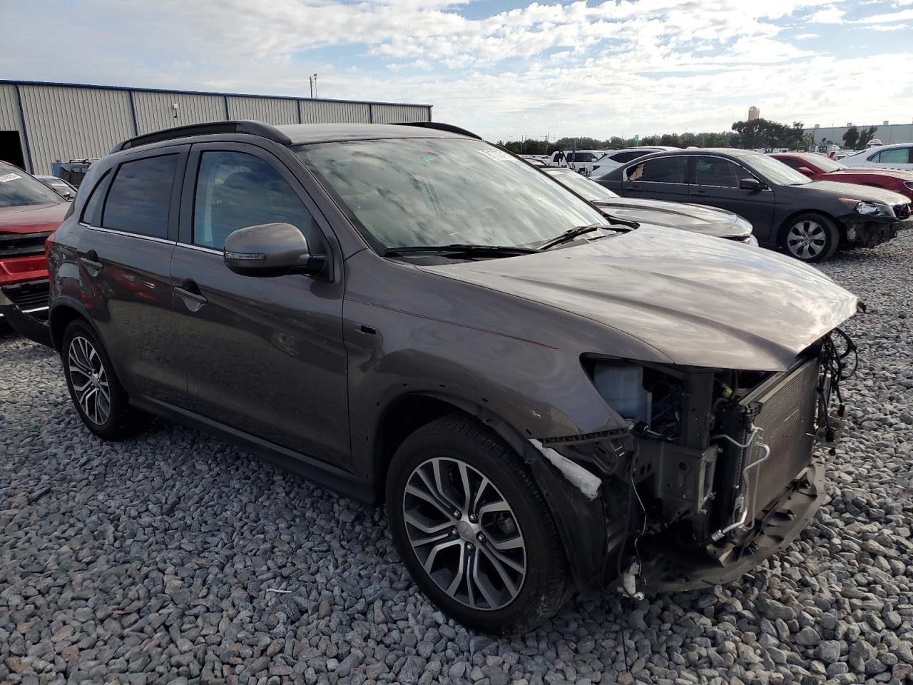 2018 Mitsubishi Outlander, Sel