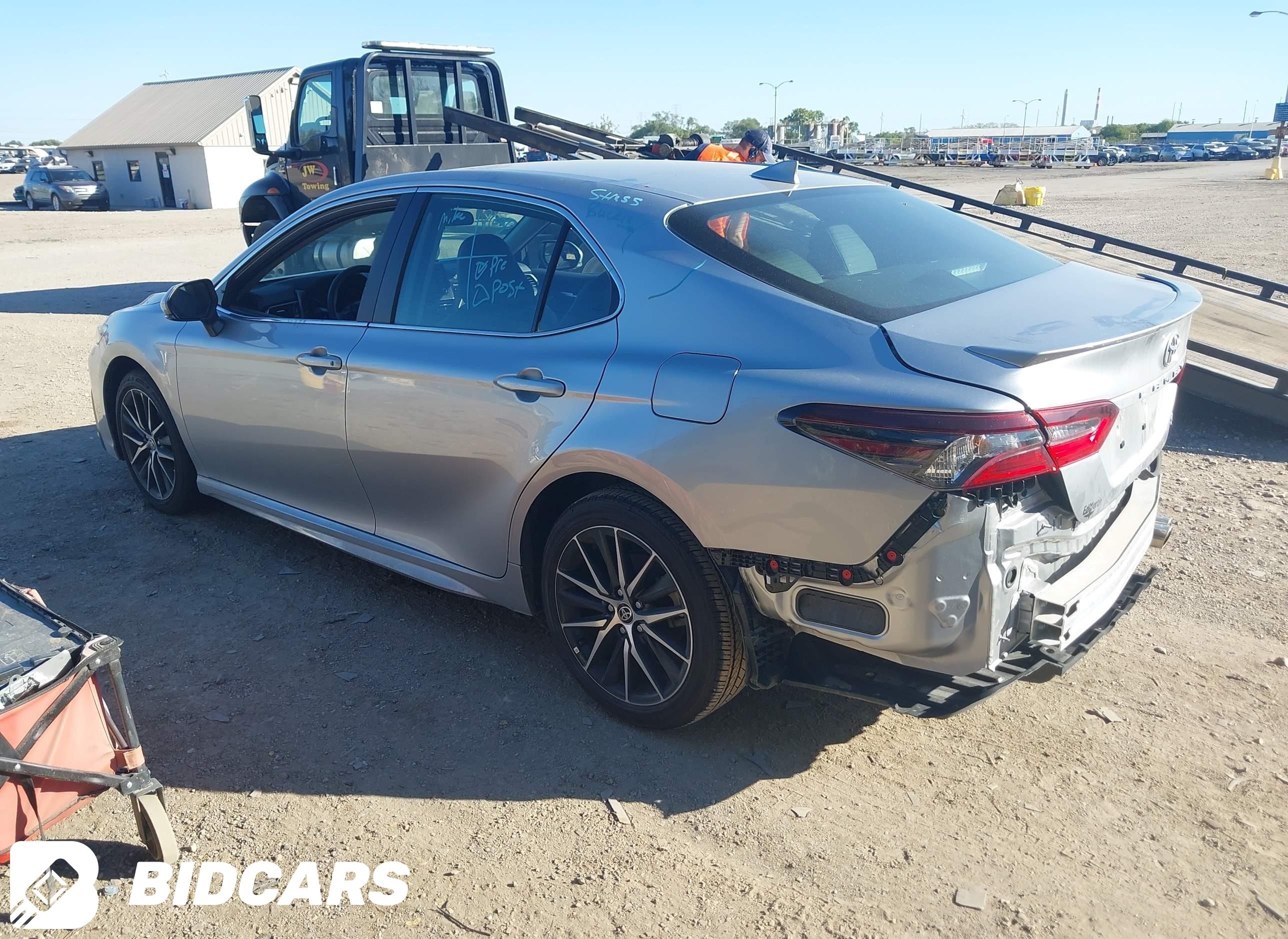 2024 Toyota Camry, SE