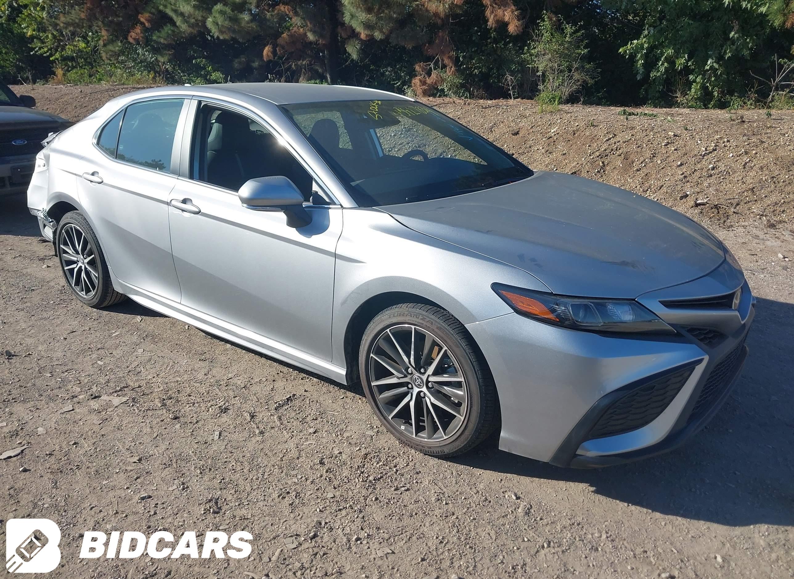 2024 Toyota Camry, SE