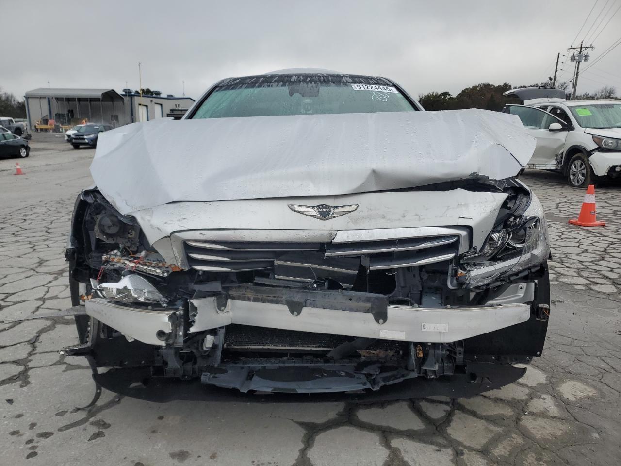 2017 Genesis G80, Base