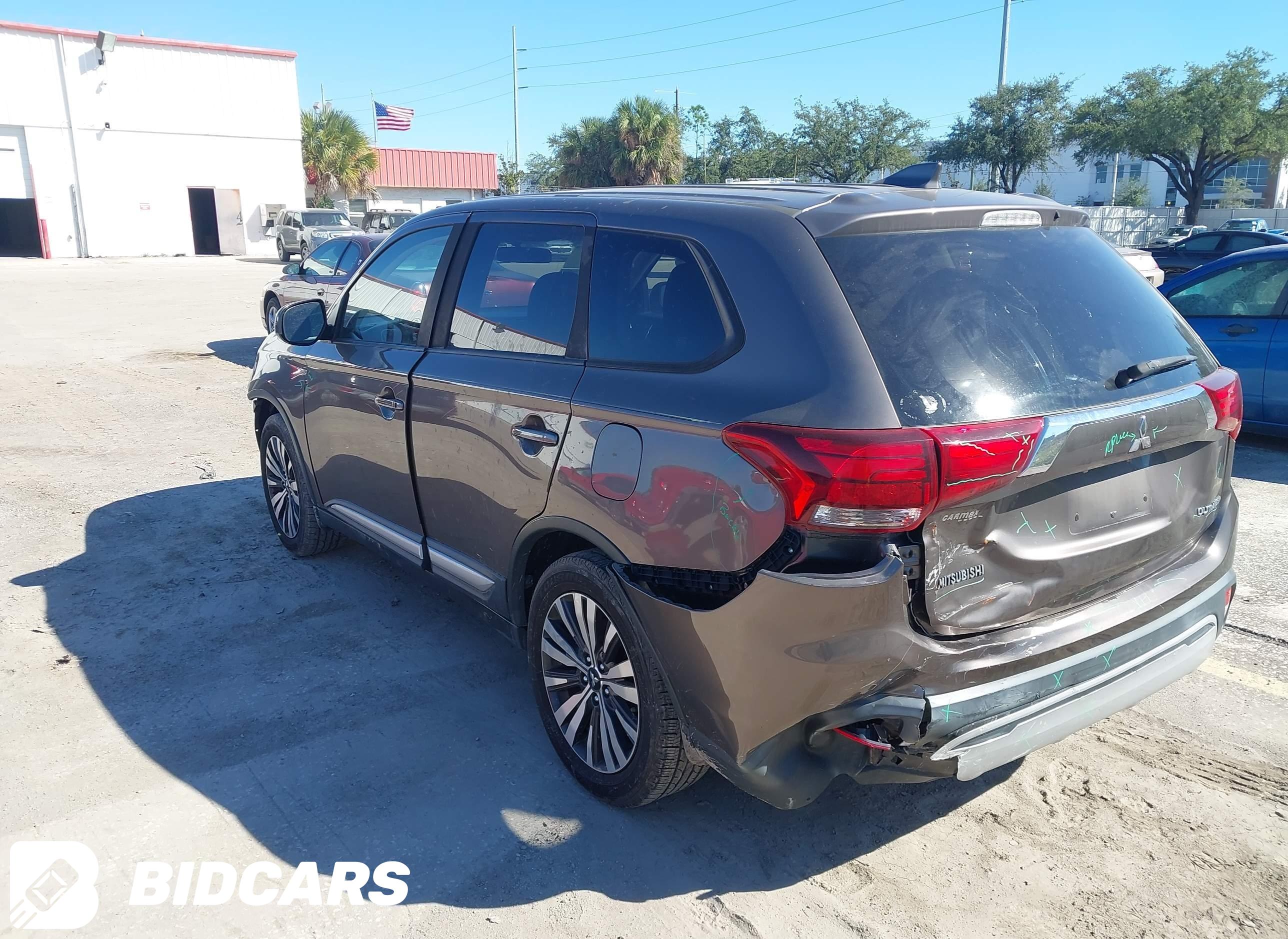2019 Mitsubishi Outlander, ES