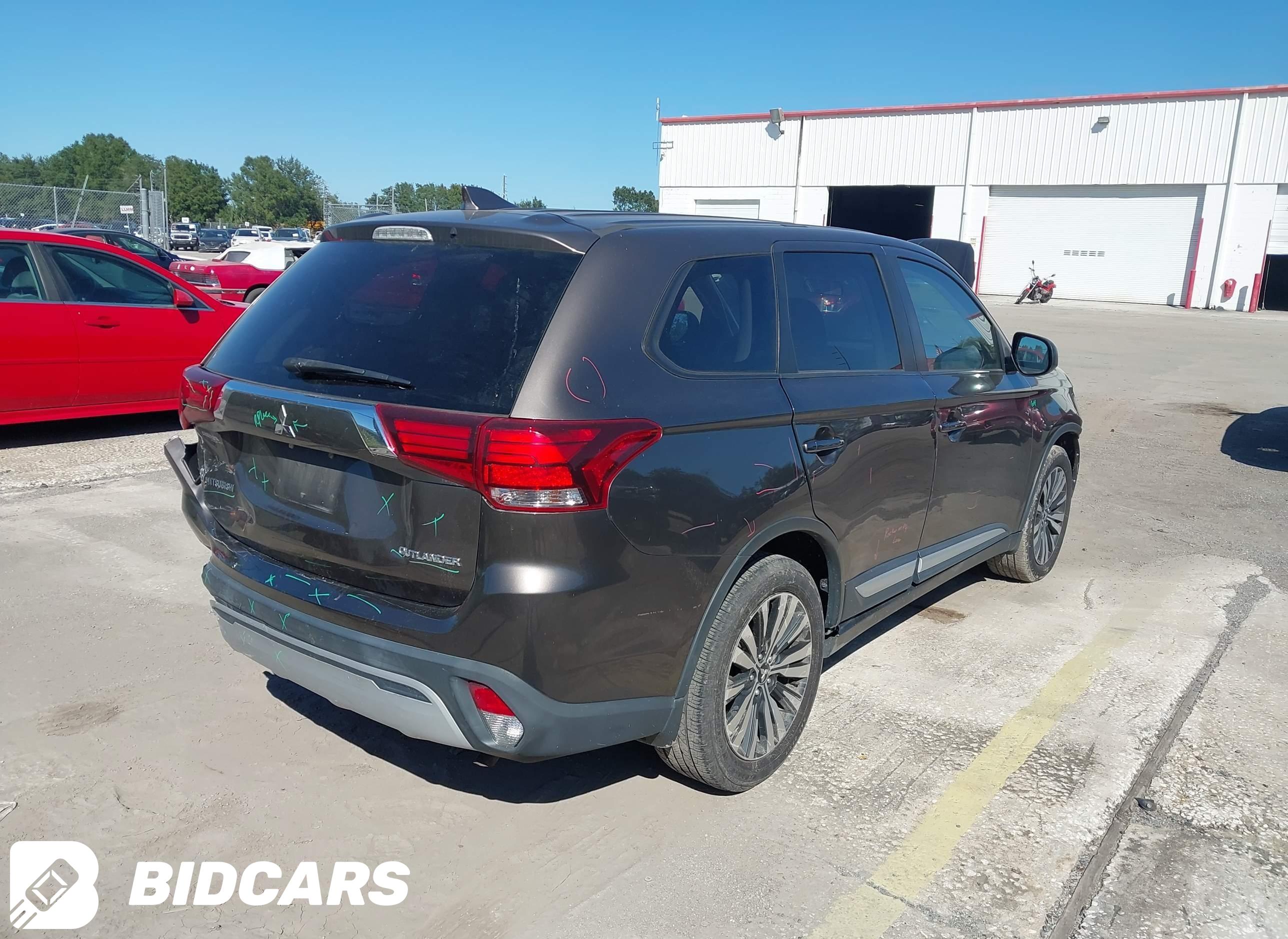 2019 Mitsubishi Outlander, ES