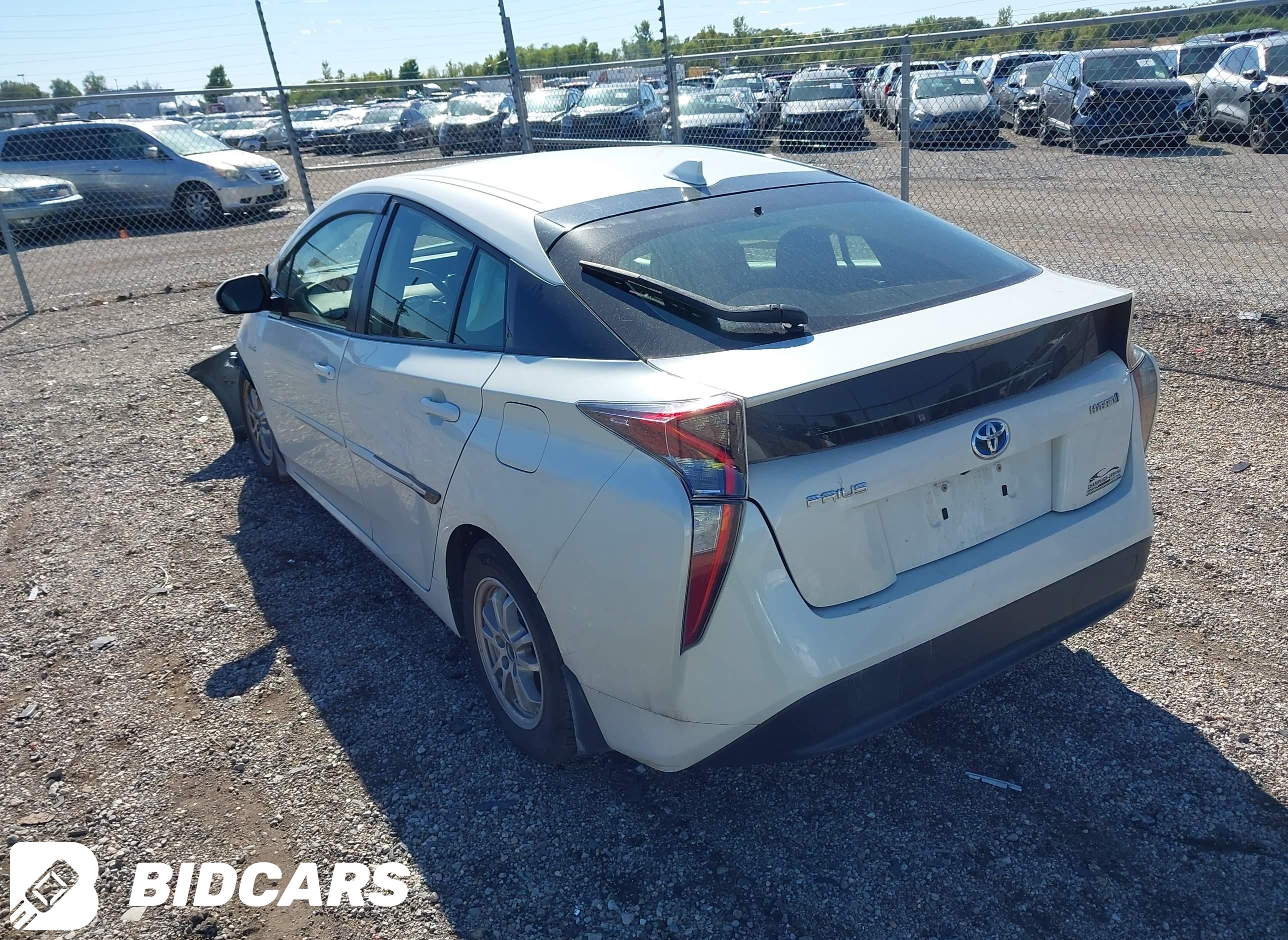 2016 Toyota Prius, Three