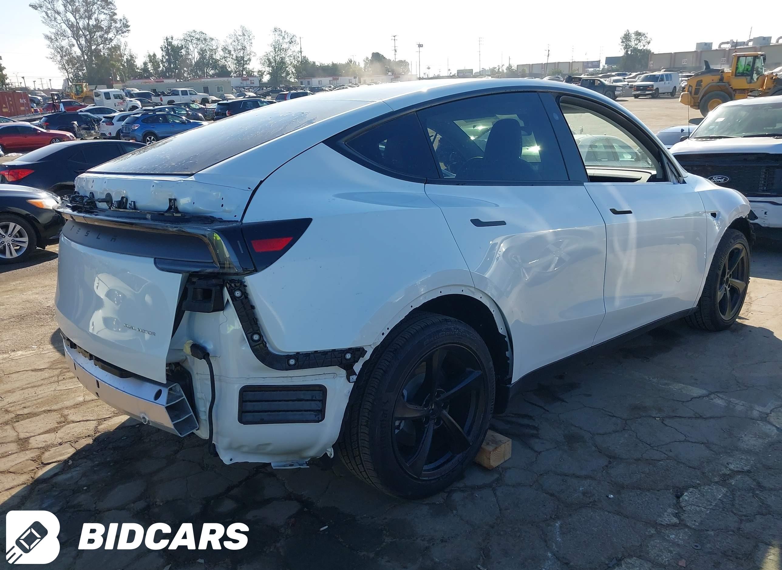 2026 Tesla Model Y, Long Rang...