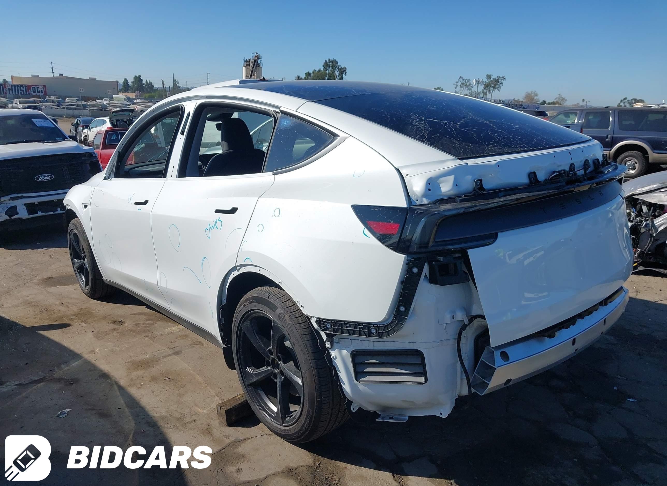 2026 Tesla Model Y, Long Rang...