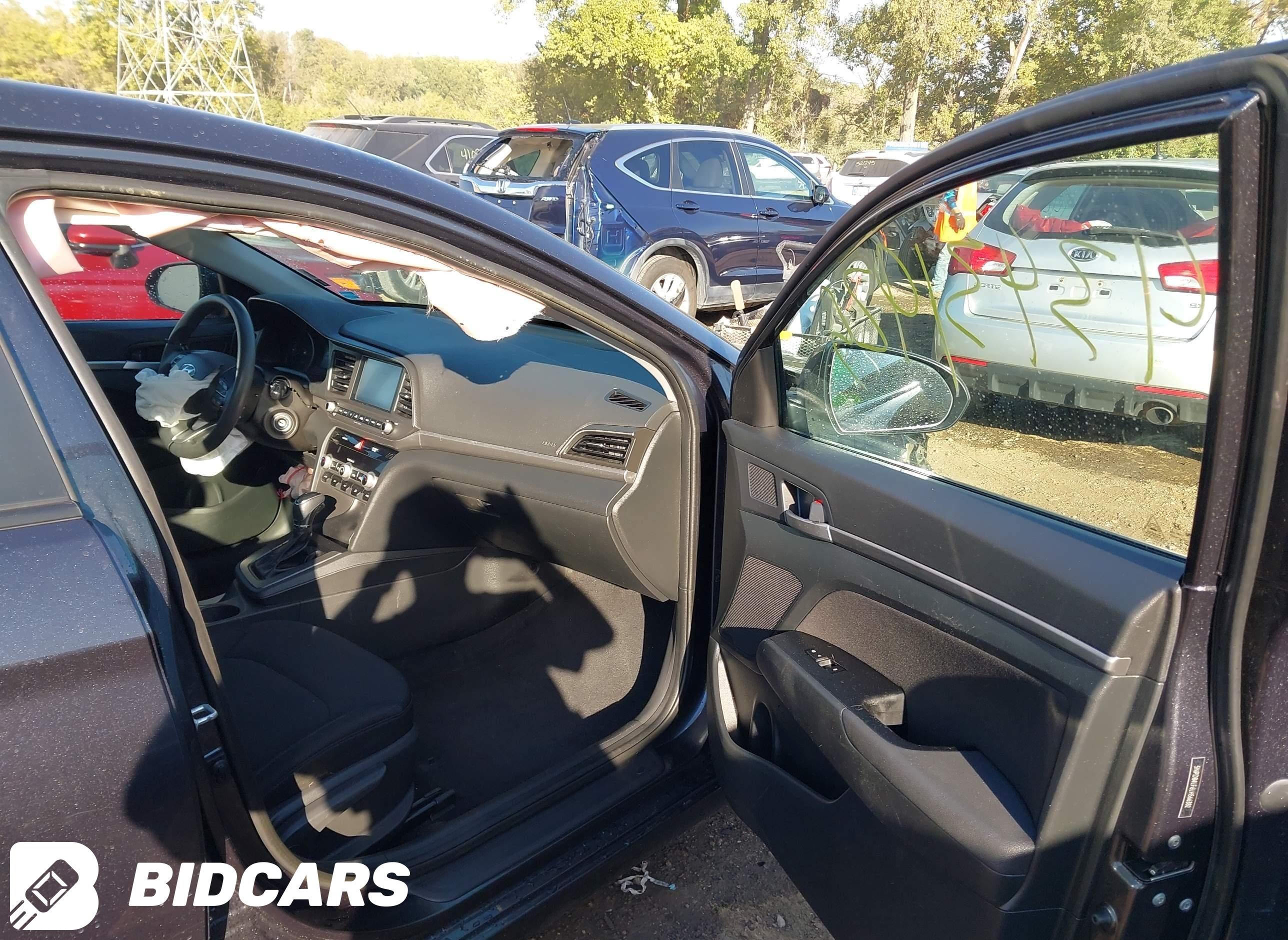 2020 Hyundai Elantra, Sel