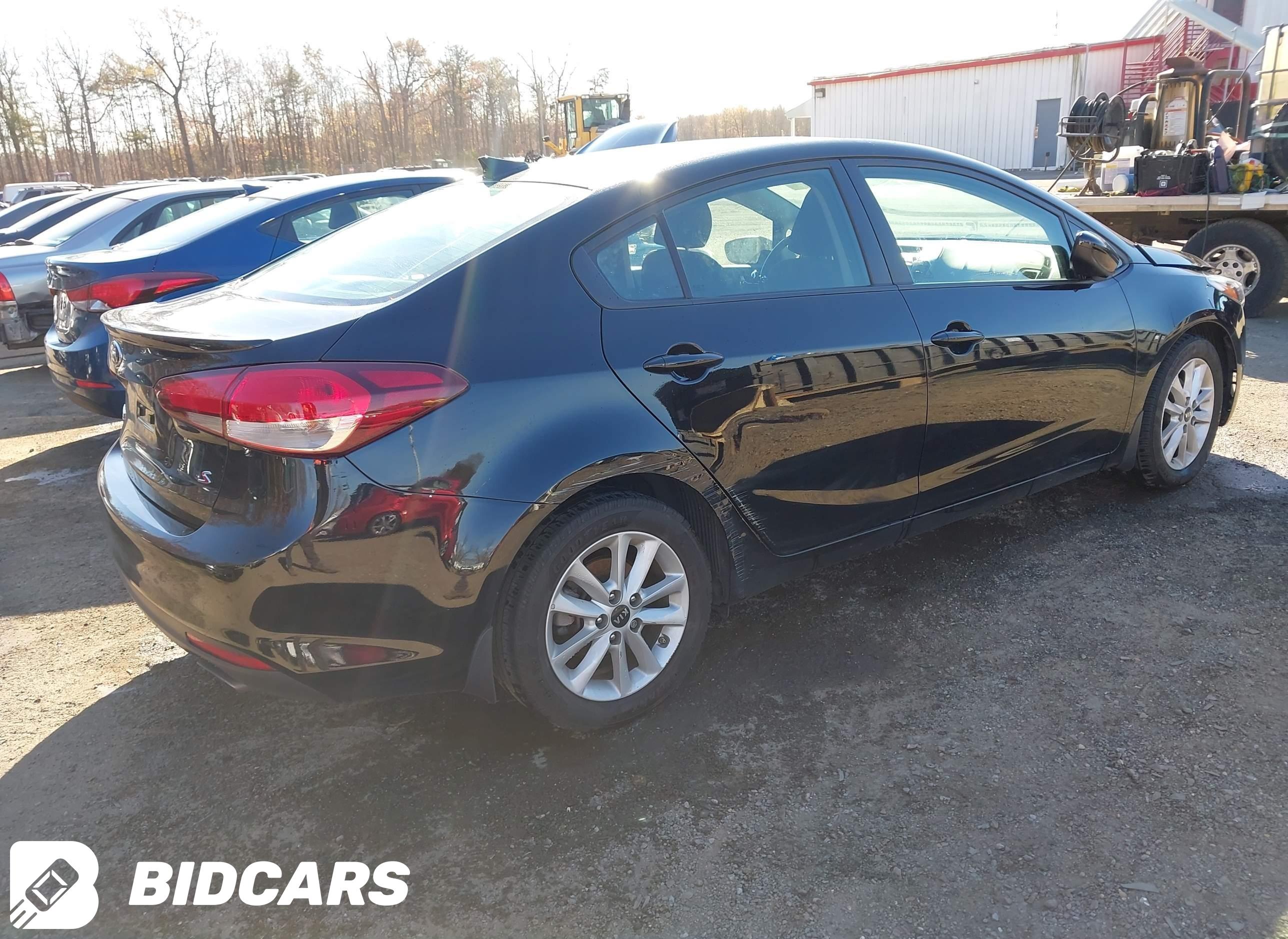 2017 KIA Forte, S