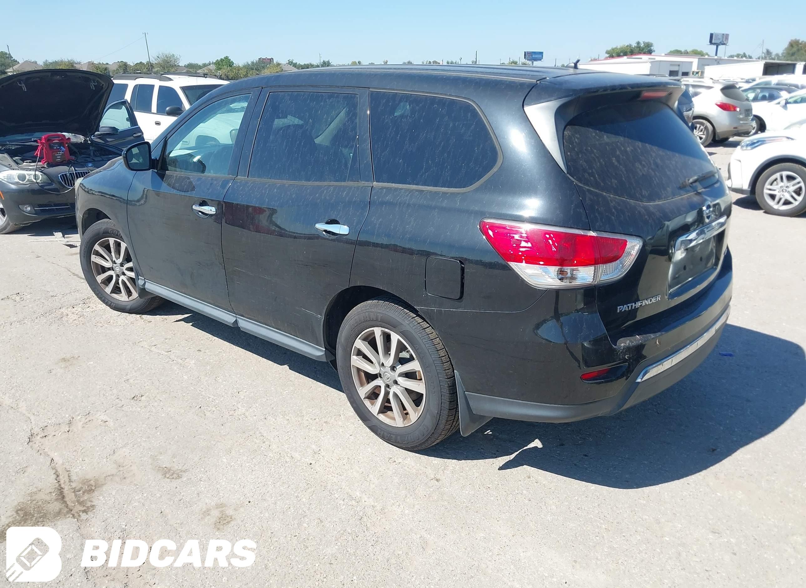 2015 Nissan Pathfinder, S