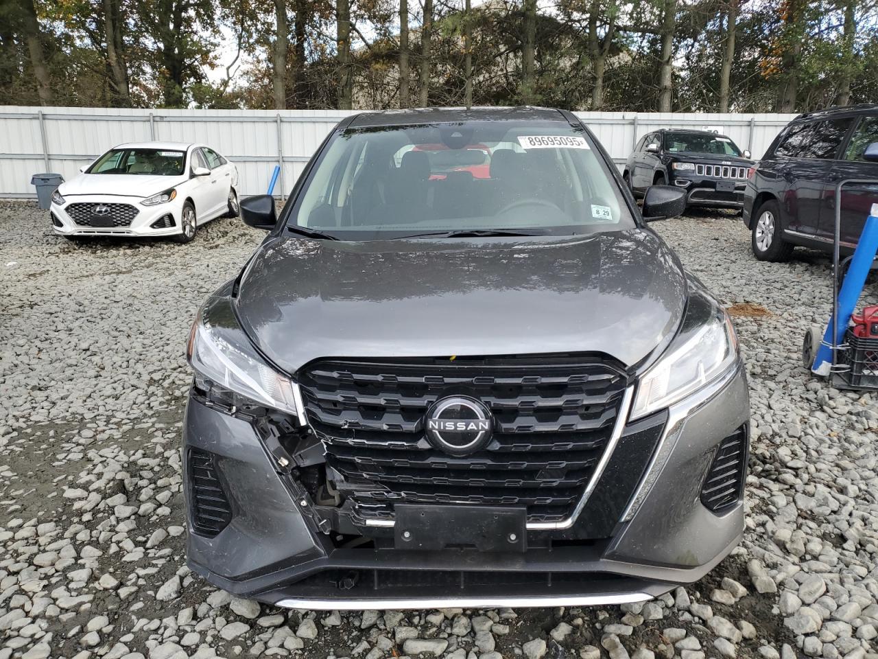 2024 Nissan Kicks, S