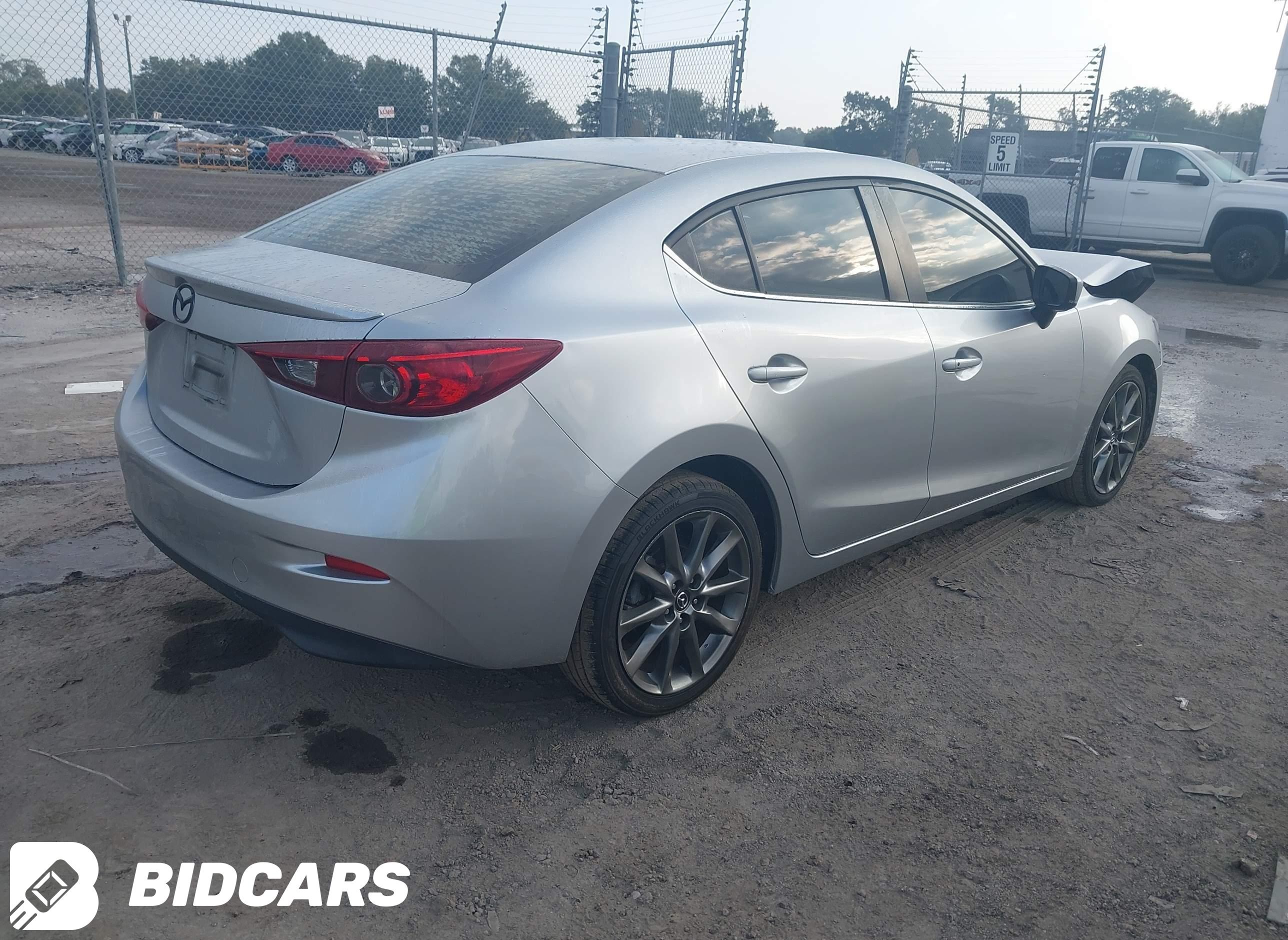 2018 Mazda 3, Touring