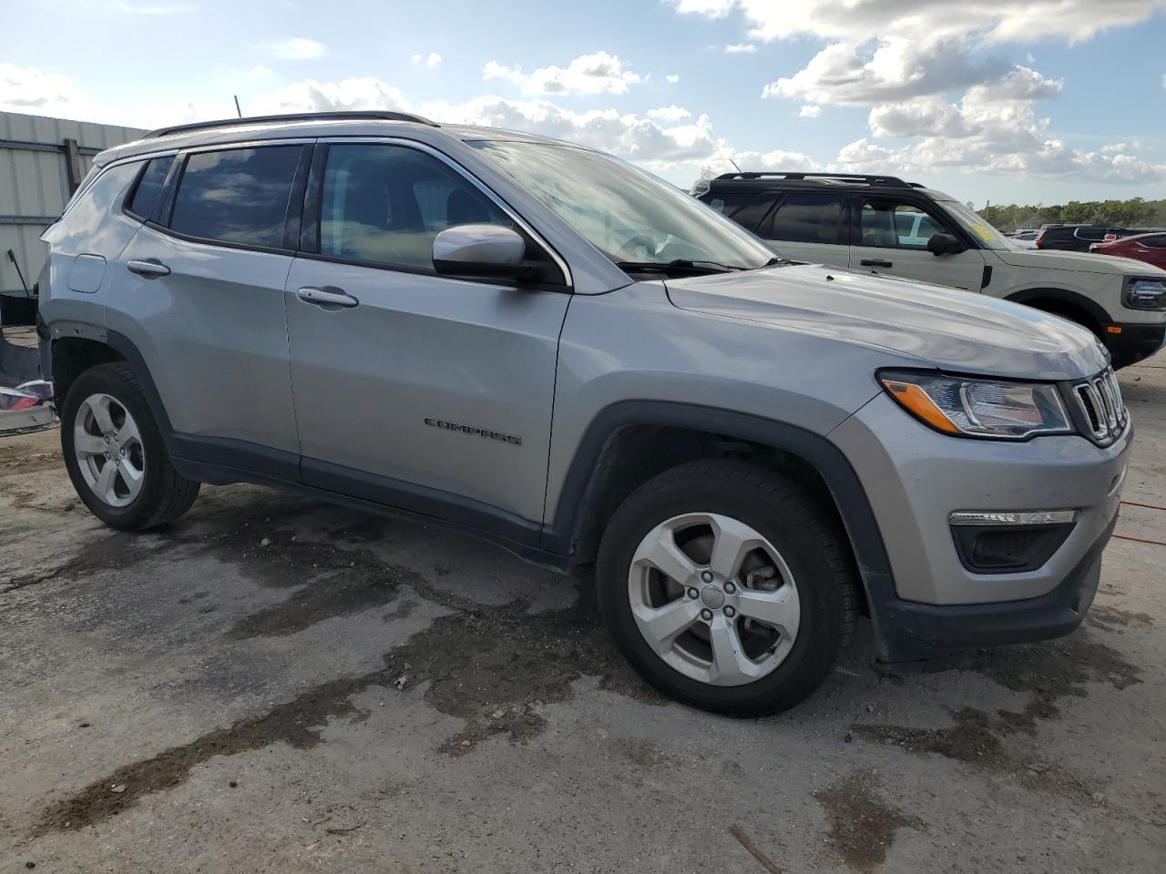 2020 Jeep Compass, Latitude