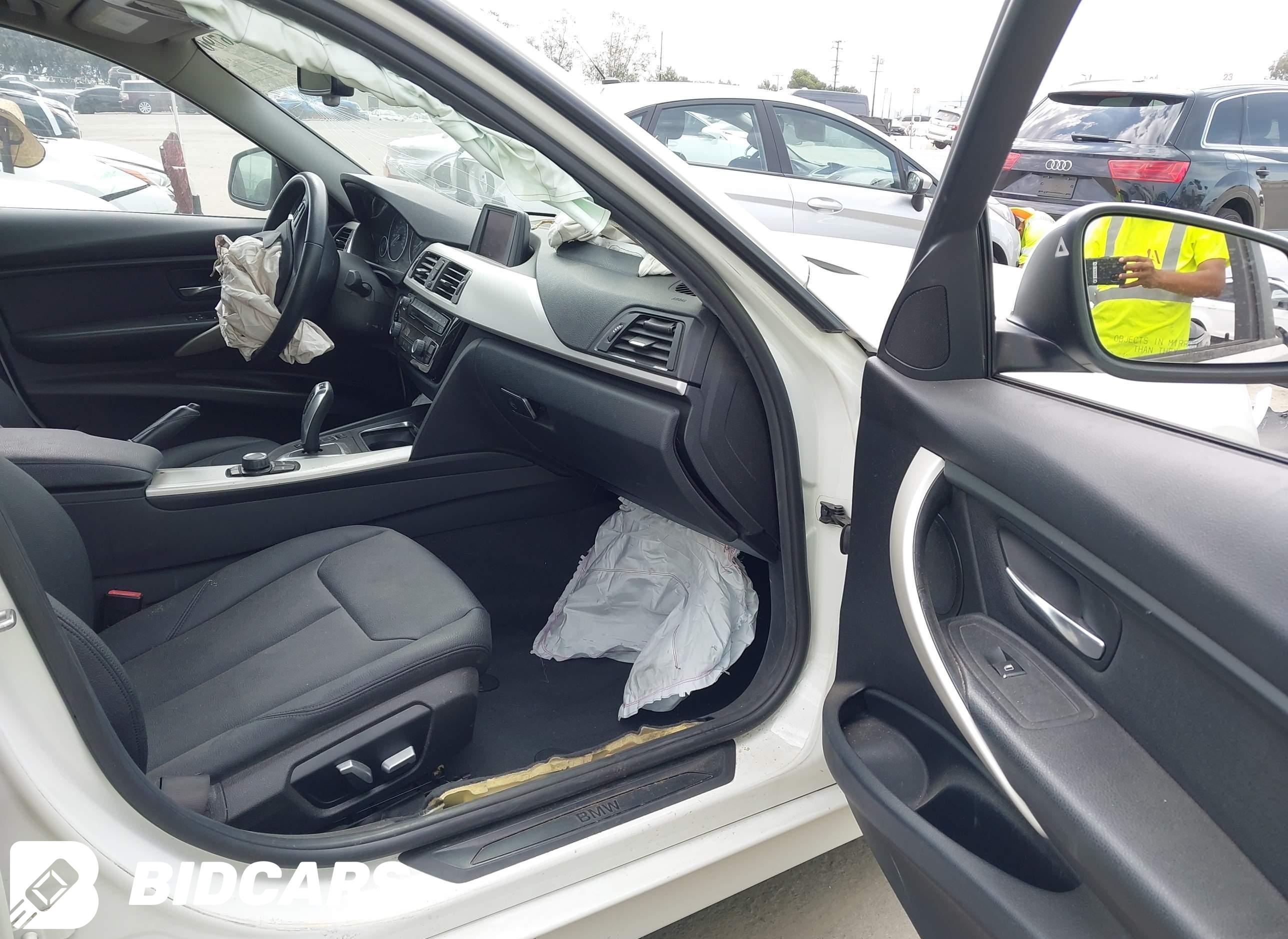 2018 BMW 3 Series, 320I