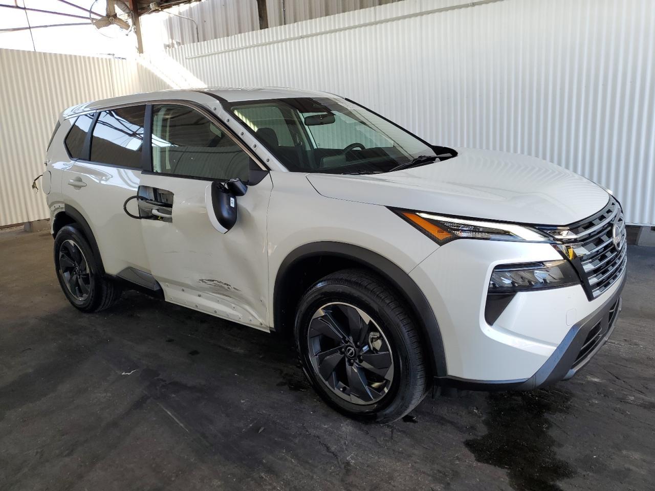 2026 Nissan Rogue, SV