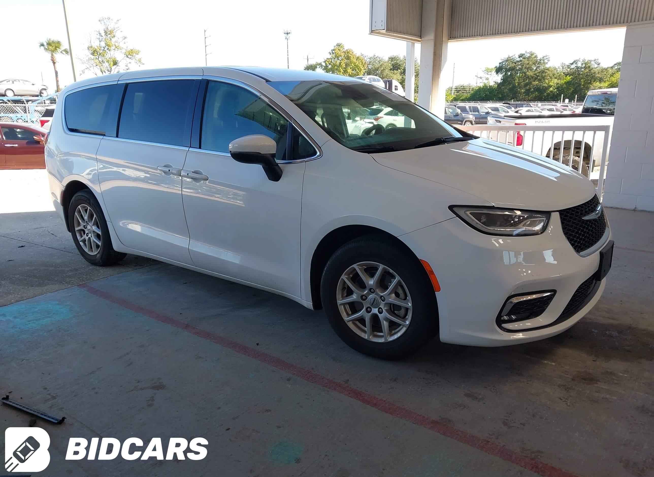 2023 Chrysler Pacifica, Touri...