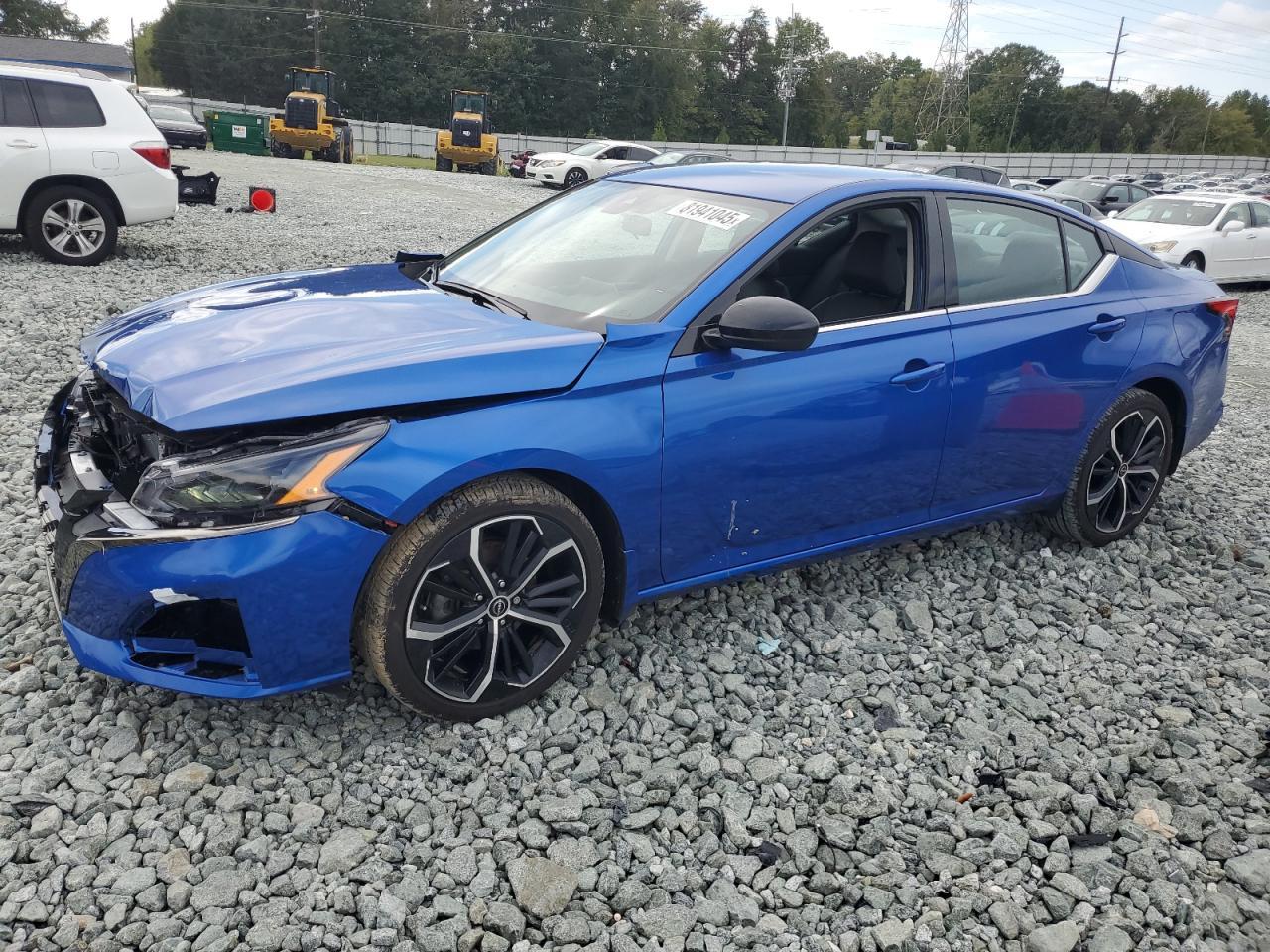 2025 Nissan Altima, SR