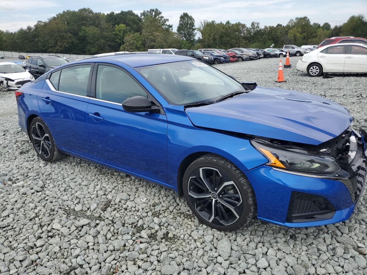 2025 Nissan Altima, SR