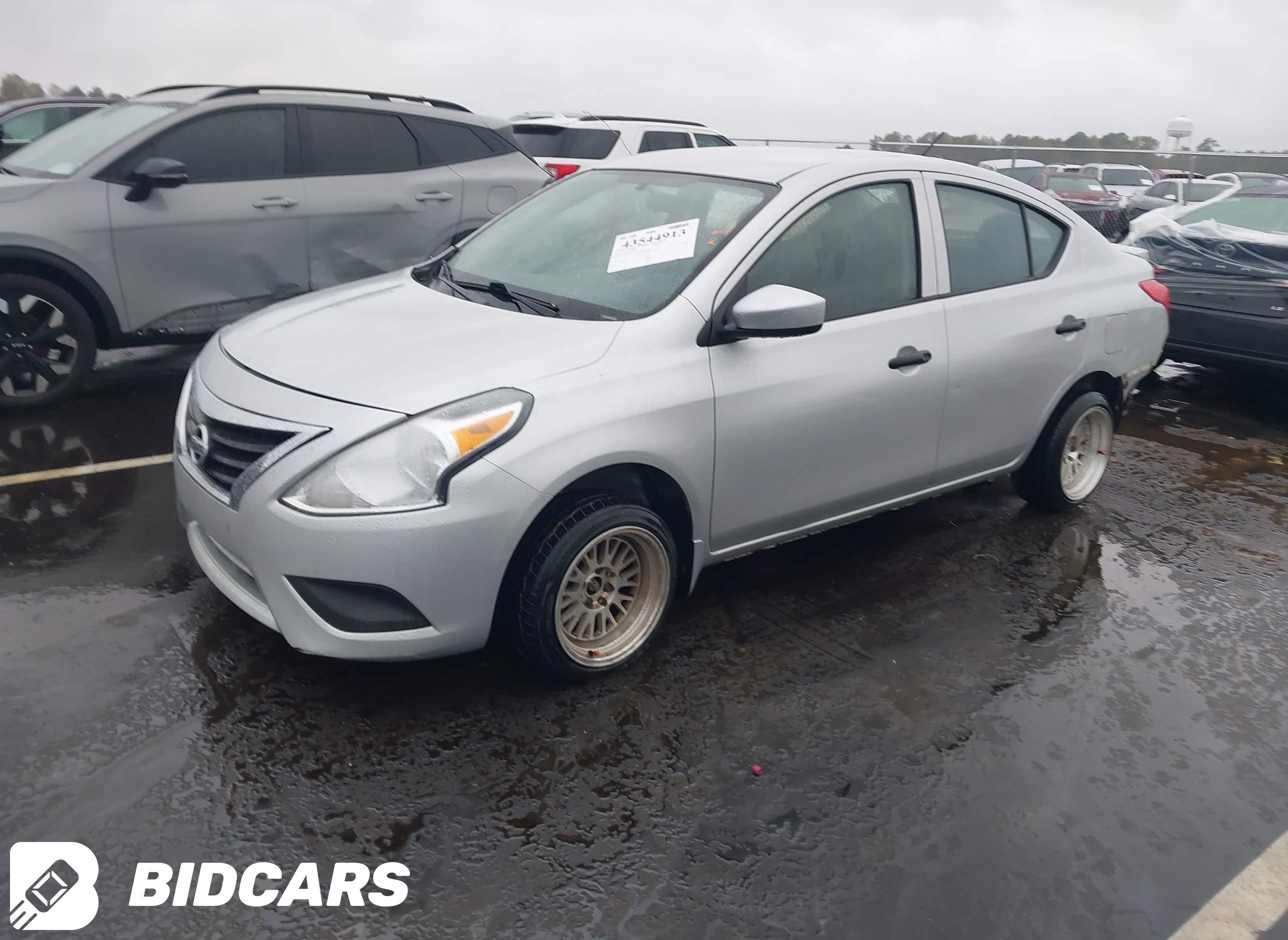2017 Nissan Versa, 1.6 S+