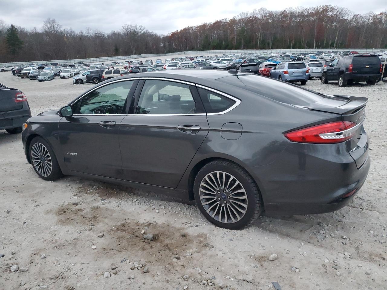 2018 Ford Fusion, Titanium/Pl...