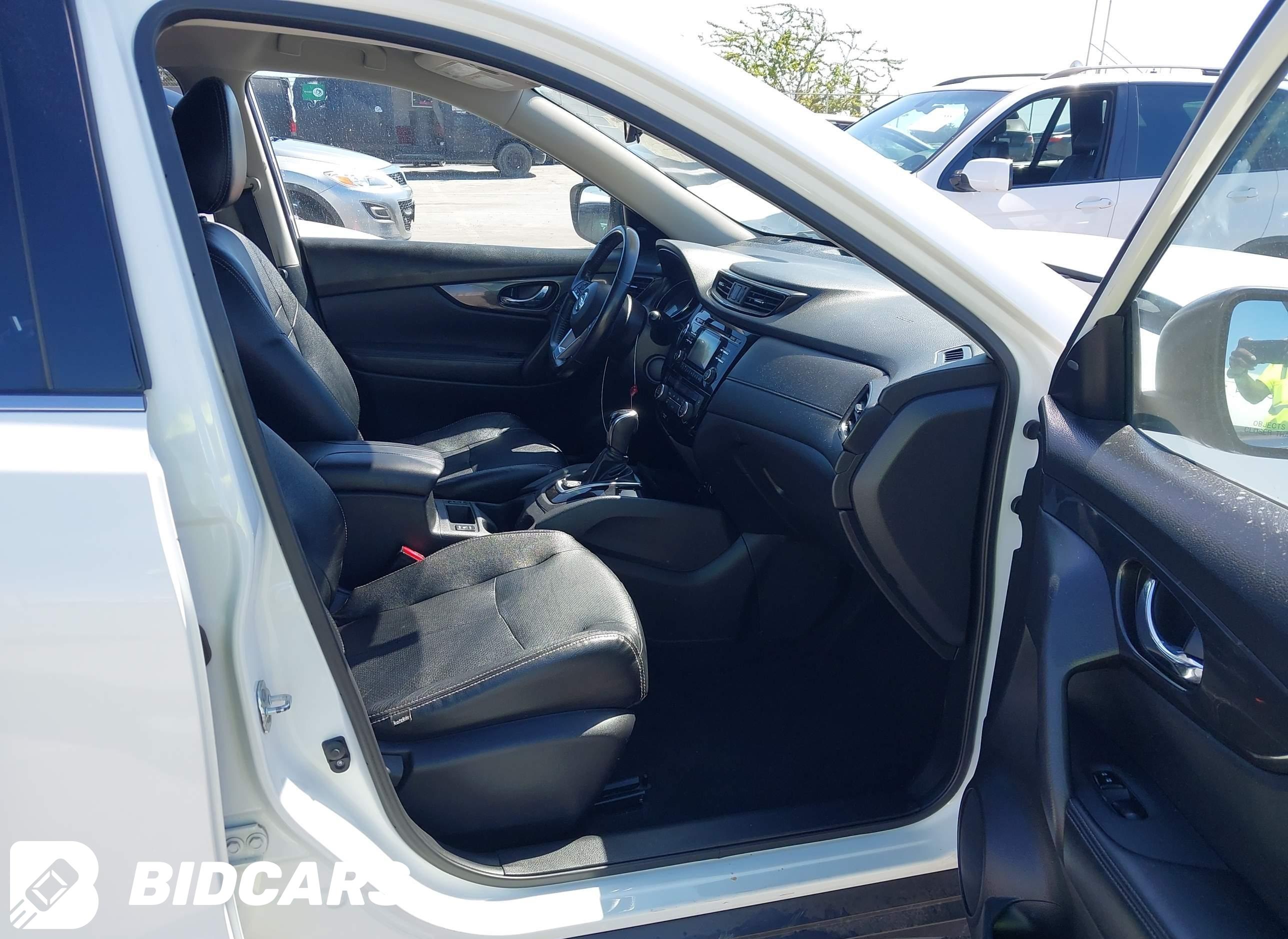 2017 Nissan Rogue, SV