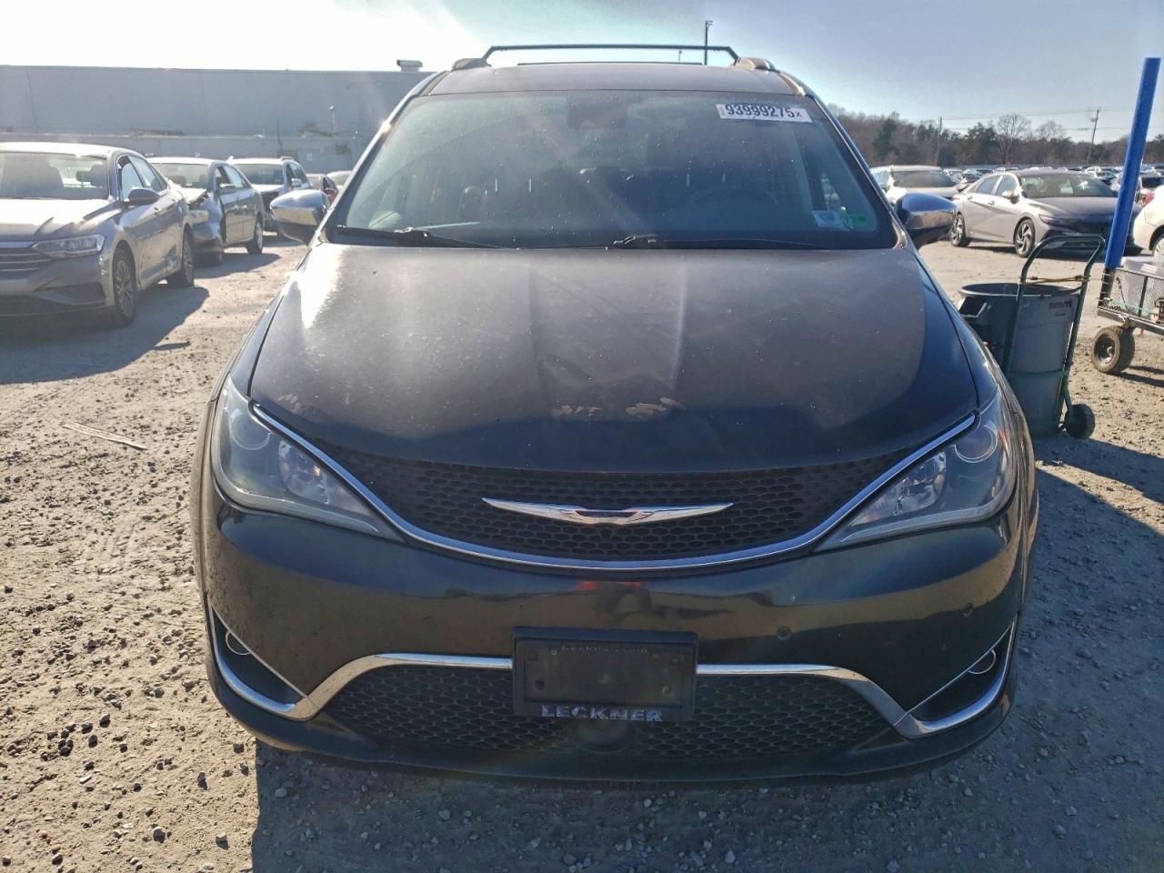 2017 Chrysler Pacifica, Limited