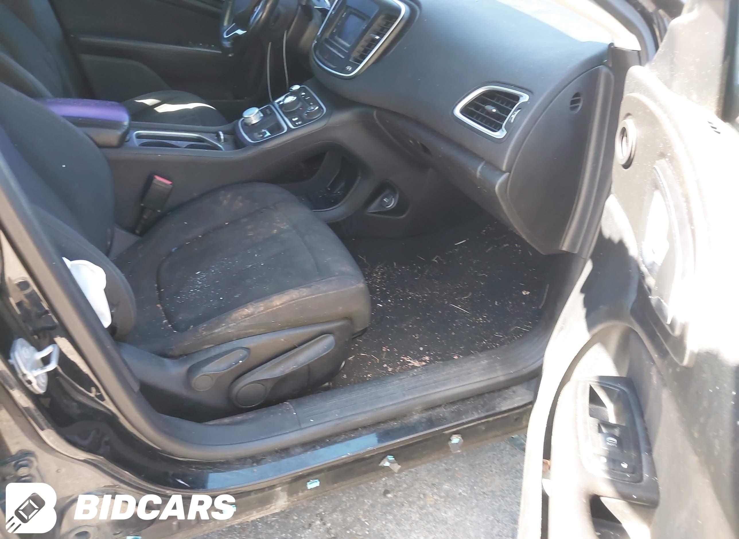 2015 Chrysler 200, Limited