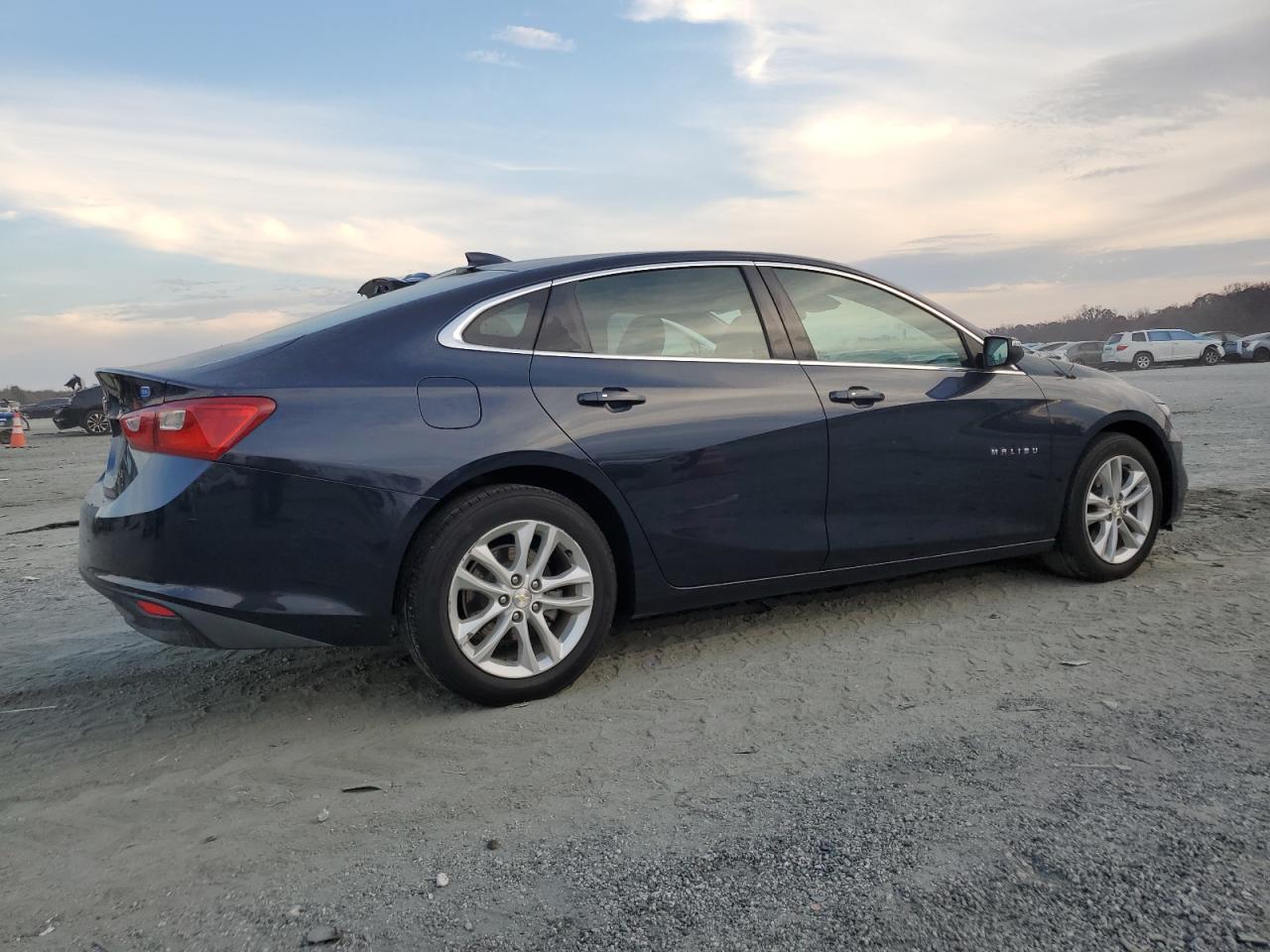 2017 Chevrolet Malibu, Hybrid