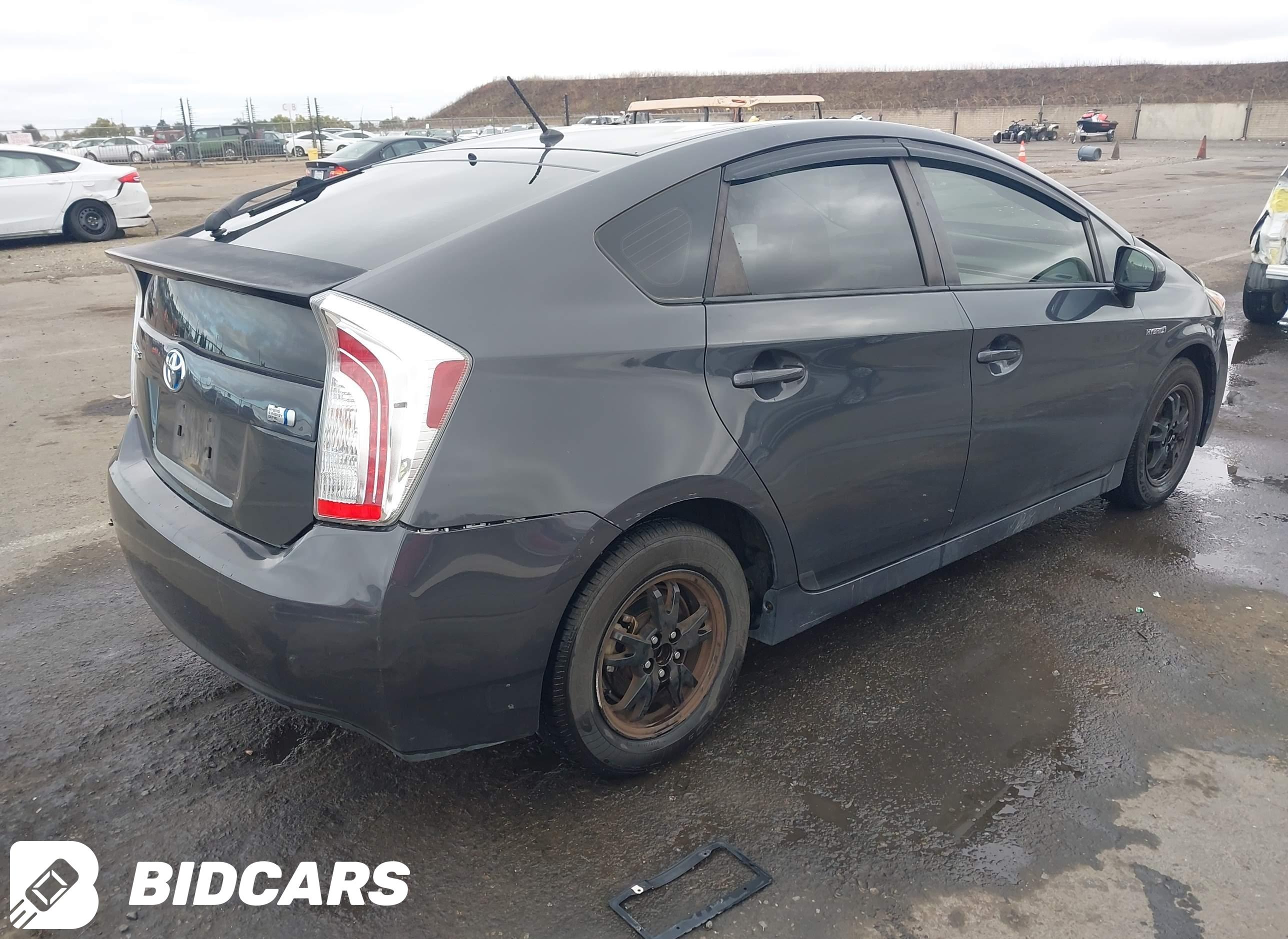 2015 Toyota Prius, Two