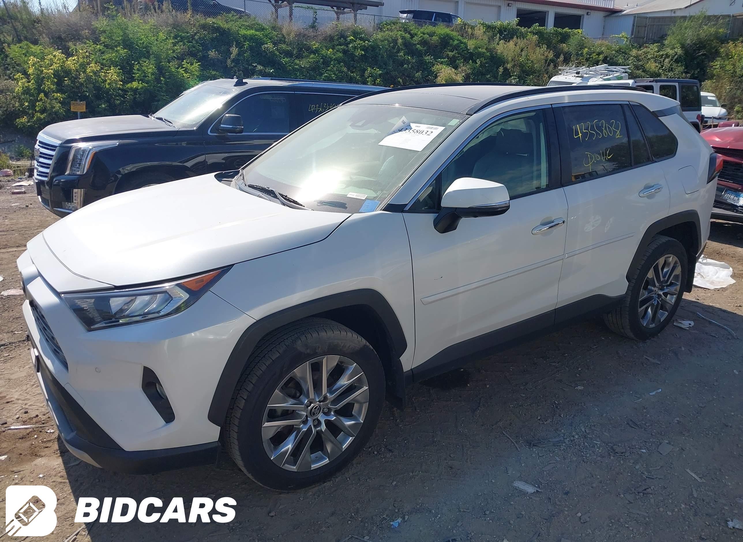 2020 Toyota RAV4, Limited