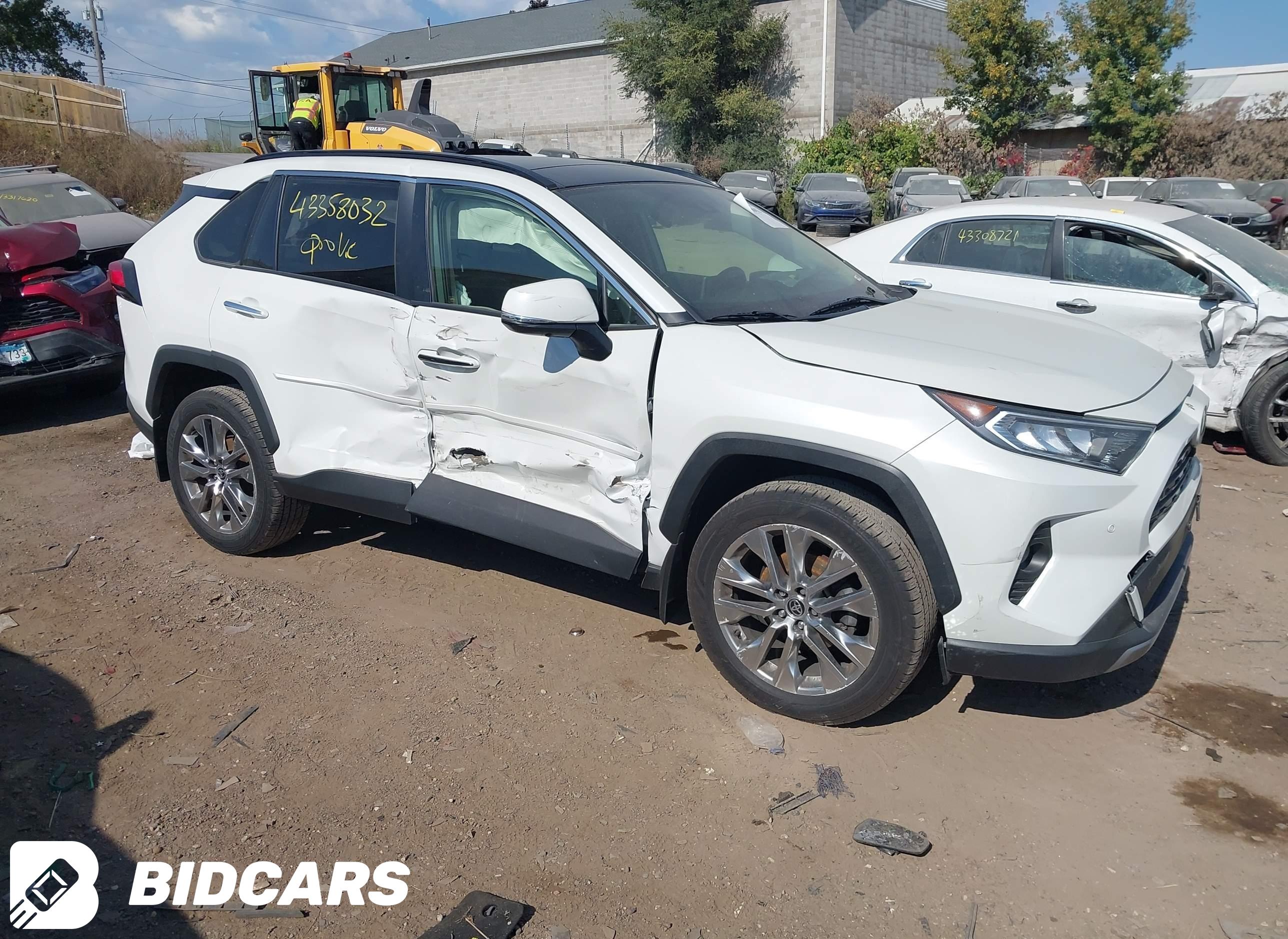 2020 Toyota RAV4, Limited