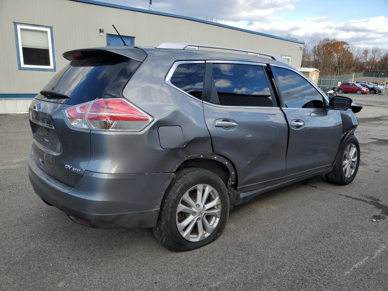 2015 Nissan Rogue, S