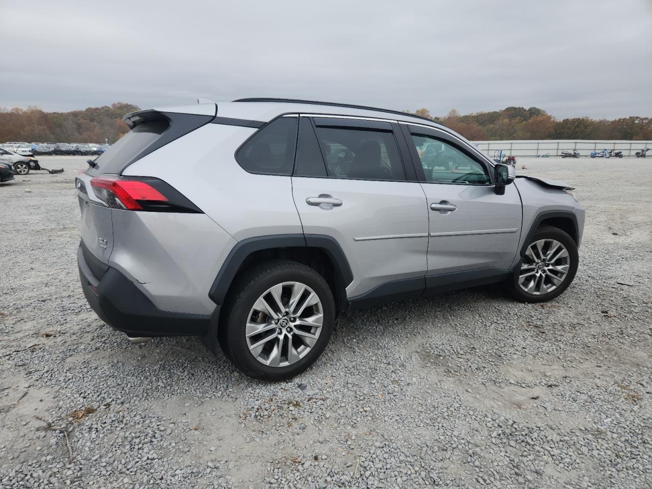 2022 Toyota RAV4, Xle Premium