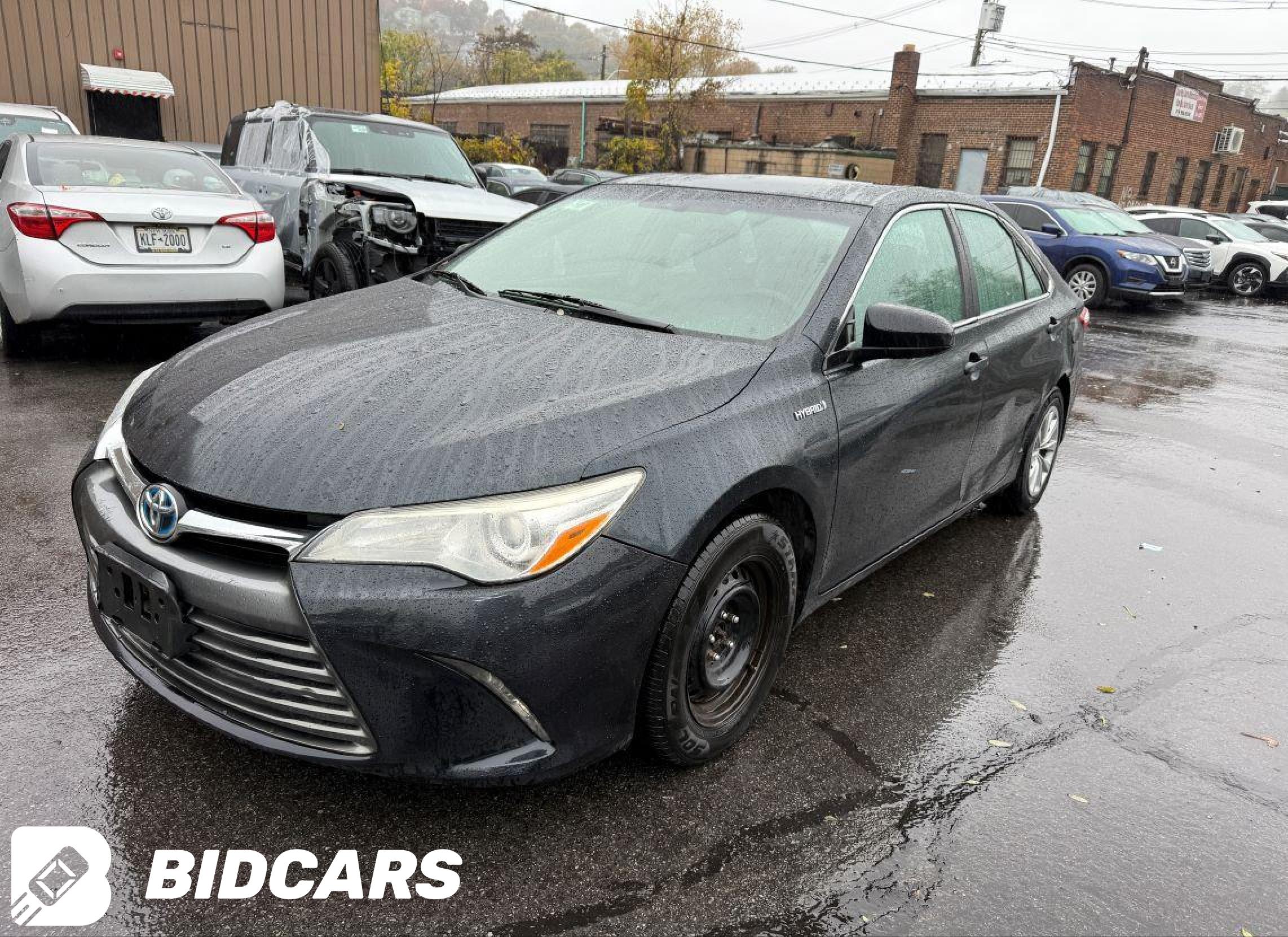 2017 Toyota Camry, Hybrid LE